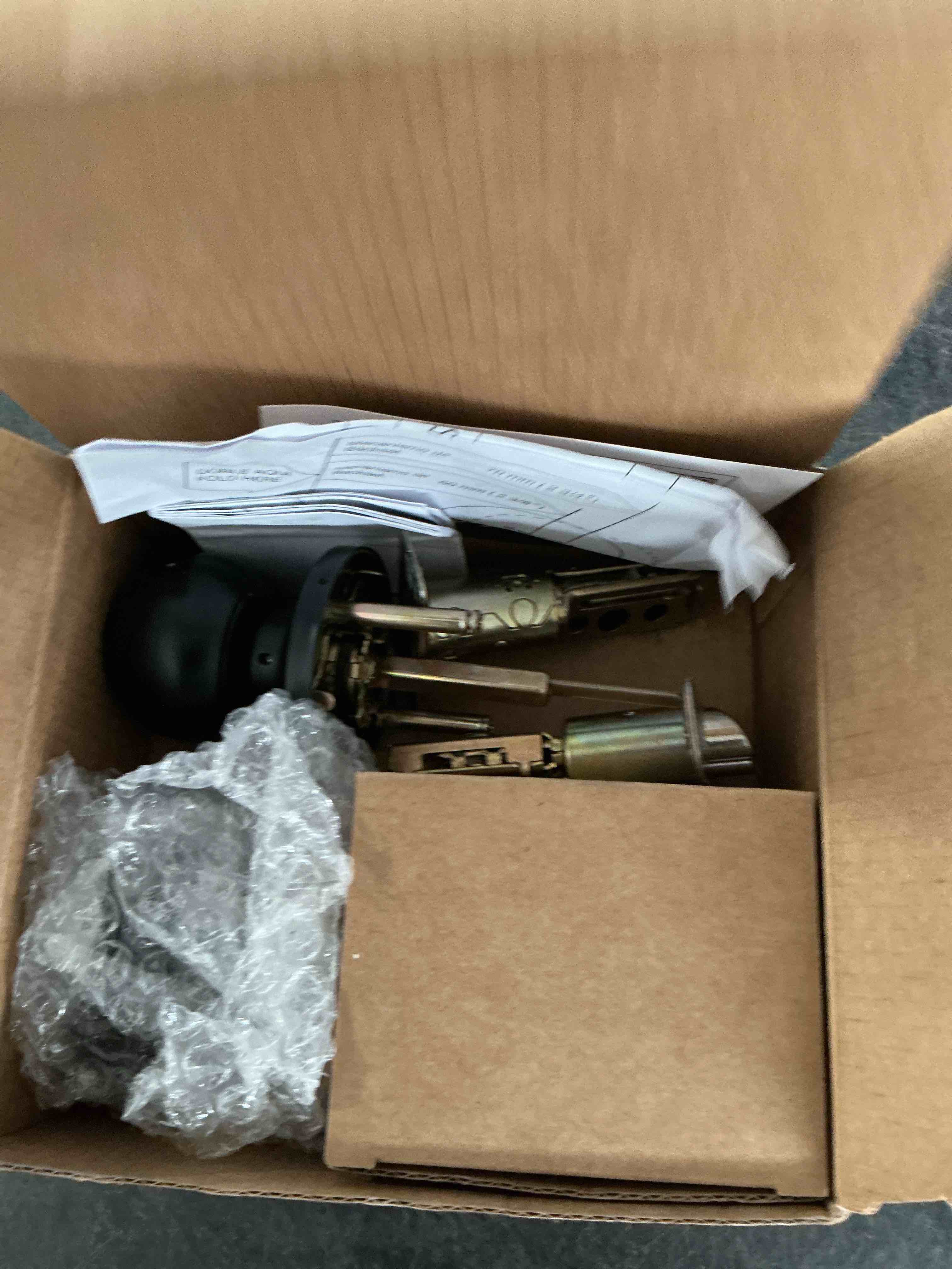 https://s3.amazonaws.com/lotting-images-prod/NonstopDeals/PNK3240029_1759330592325.jpeg