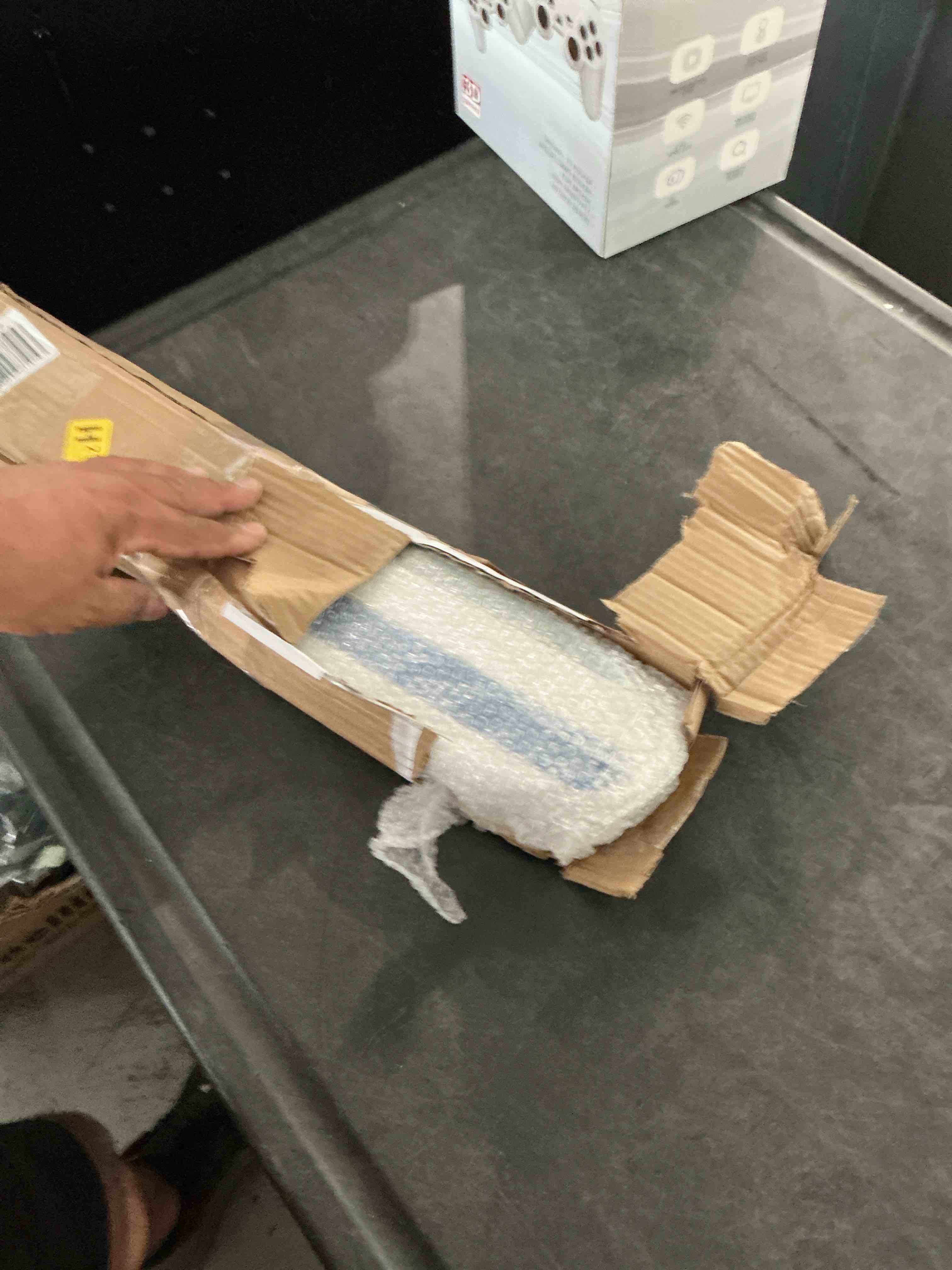 https://s3.amazonaws.com/lotting-images-prod/NonstopDeals/PNK3240105_1759337179055.jpeg