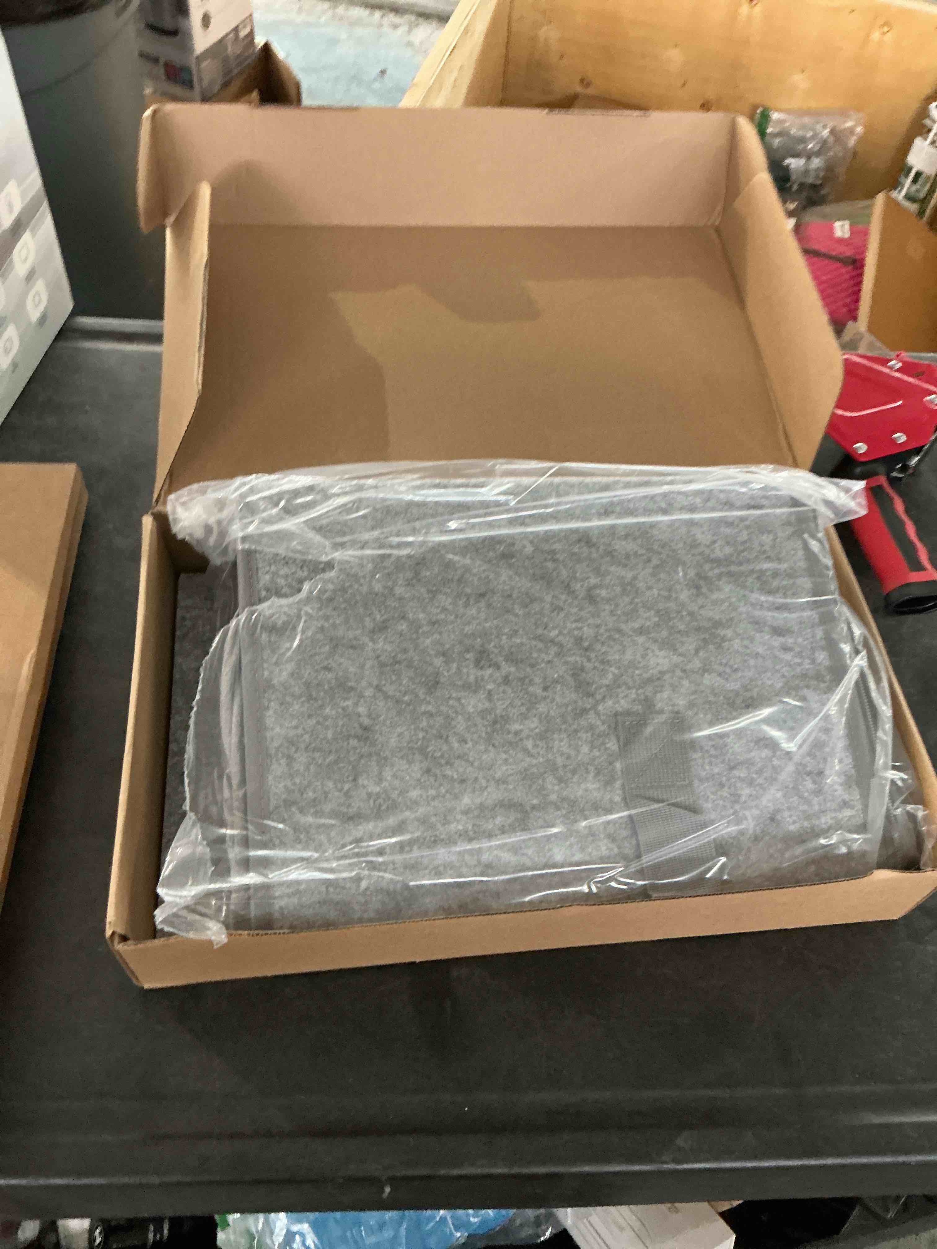 https://s3.amazonaws.com/lotting-images-prod/NonstopDeals/PNK3240116_1759338073545.jpeg