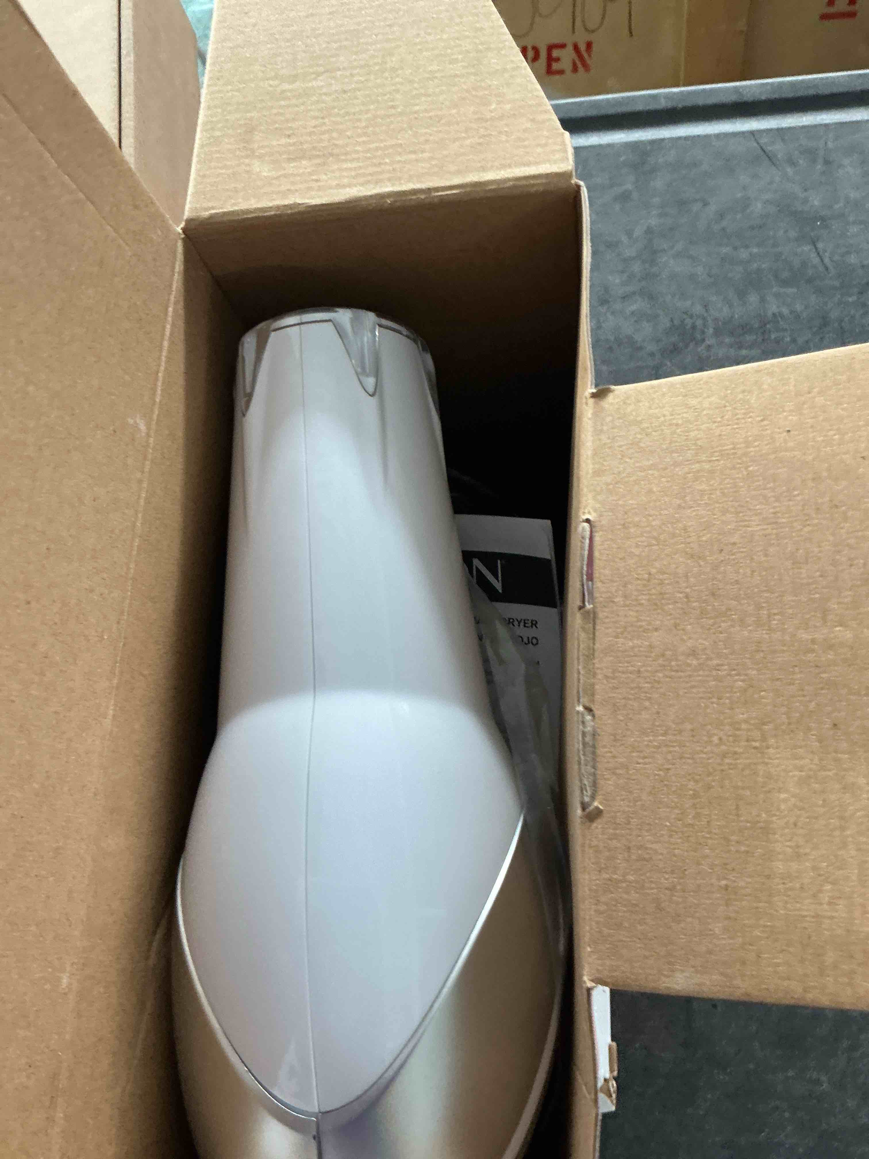 https://s3.amazonaws.com/lotting-images-prod/NonstopDeals/PNK3240137_1759340698078.jpeg