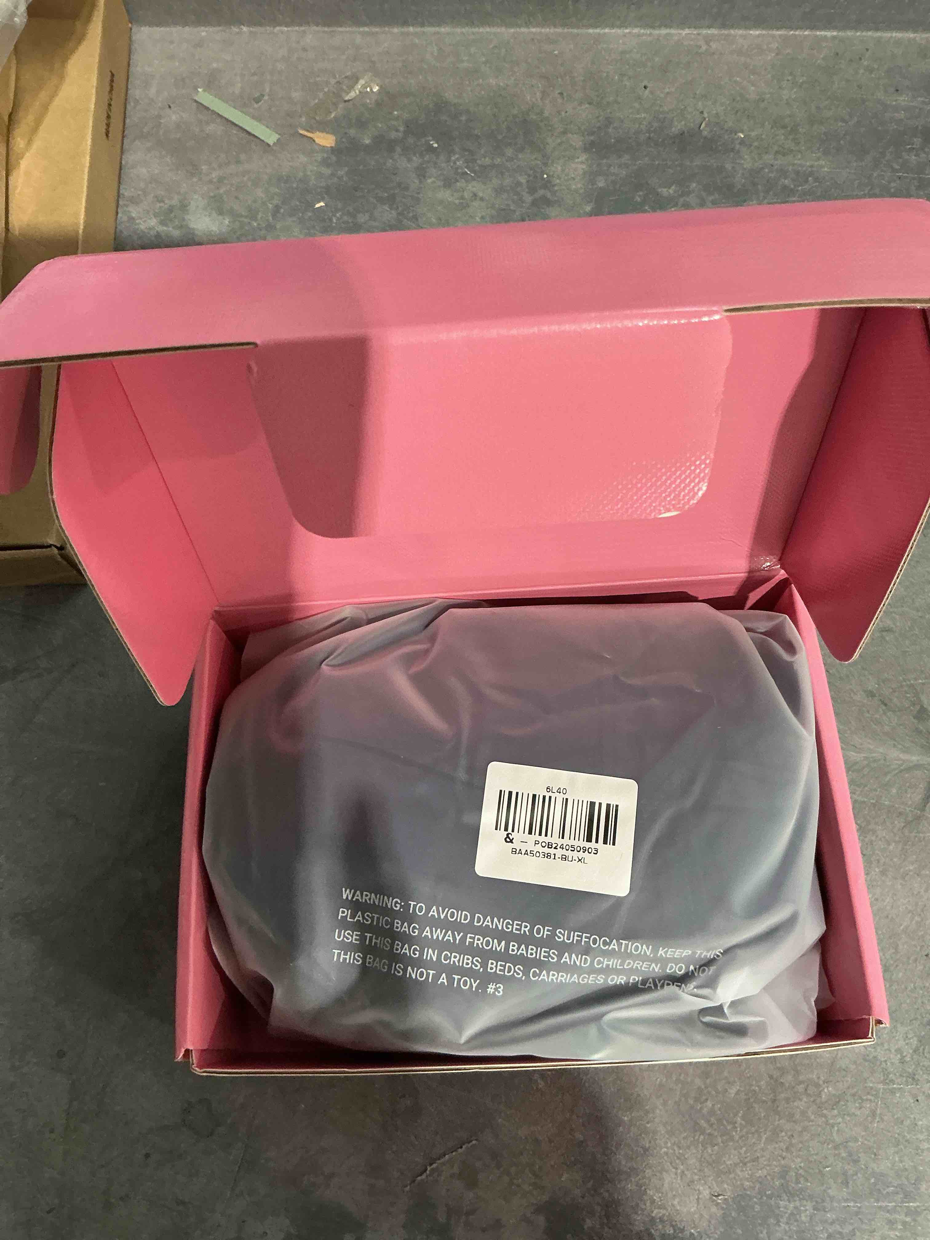 https://s3.amazonaws.com/lotting-images-prod/NonstopDeals/PNK3240169_1759347594527.jpeg