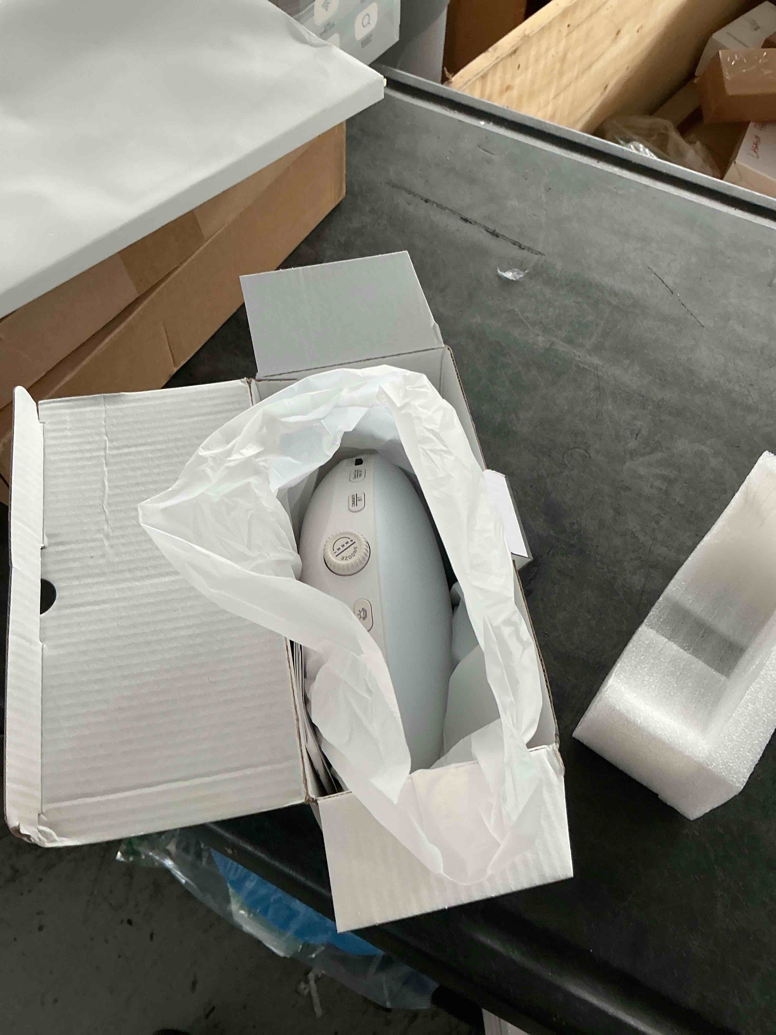https://s3.amazonaws.com/lotting-images-prod/NonstopDeals/PNK3240231_1759349502473.jpeg