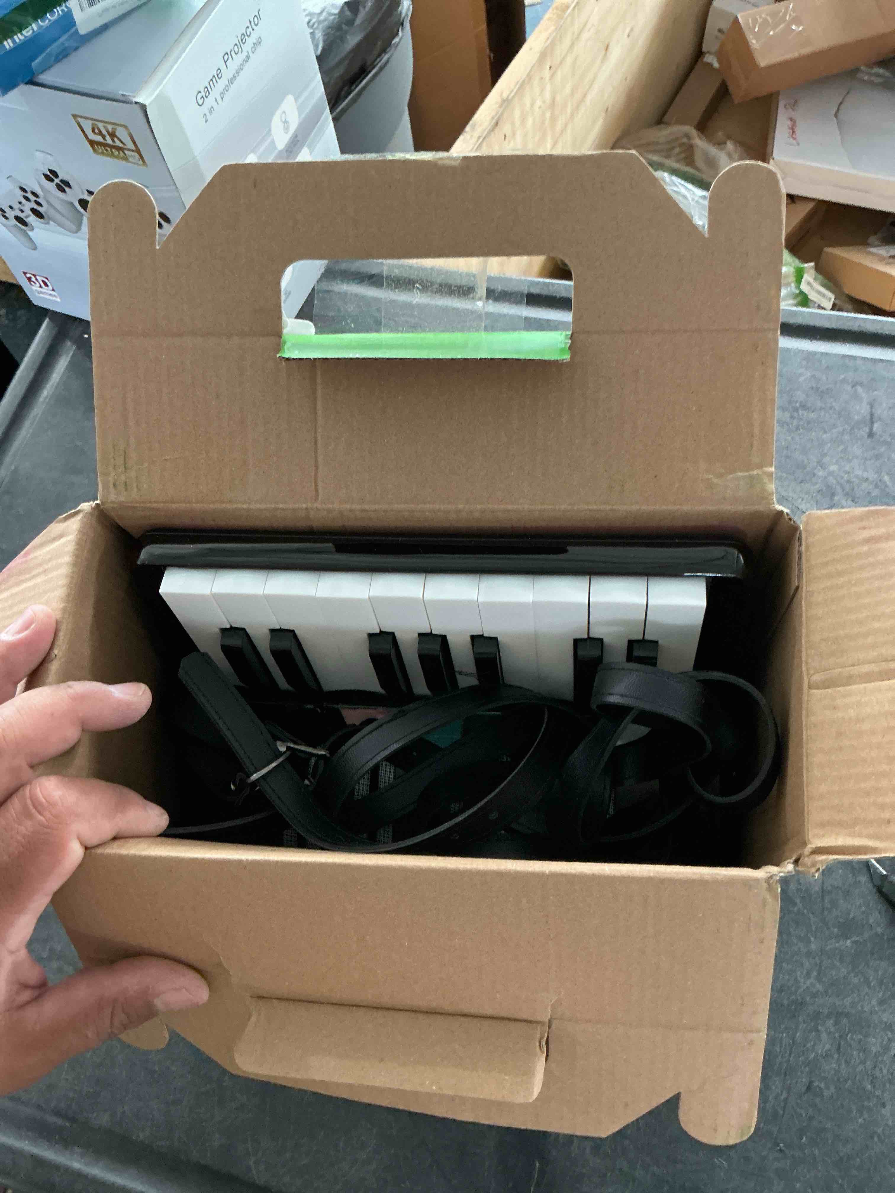 https://s3.amazonaws.com/lotting-images-prod/NonstopDeals/PNK3240233_1759349708883.jpeg