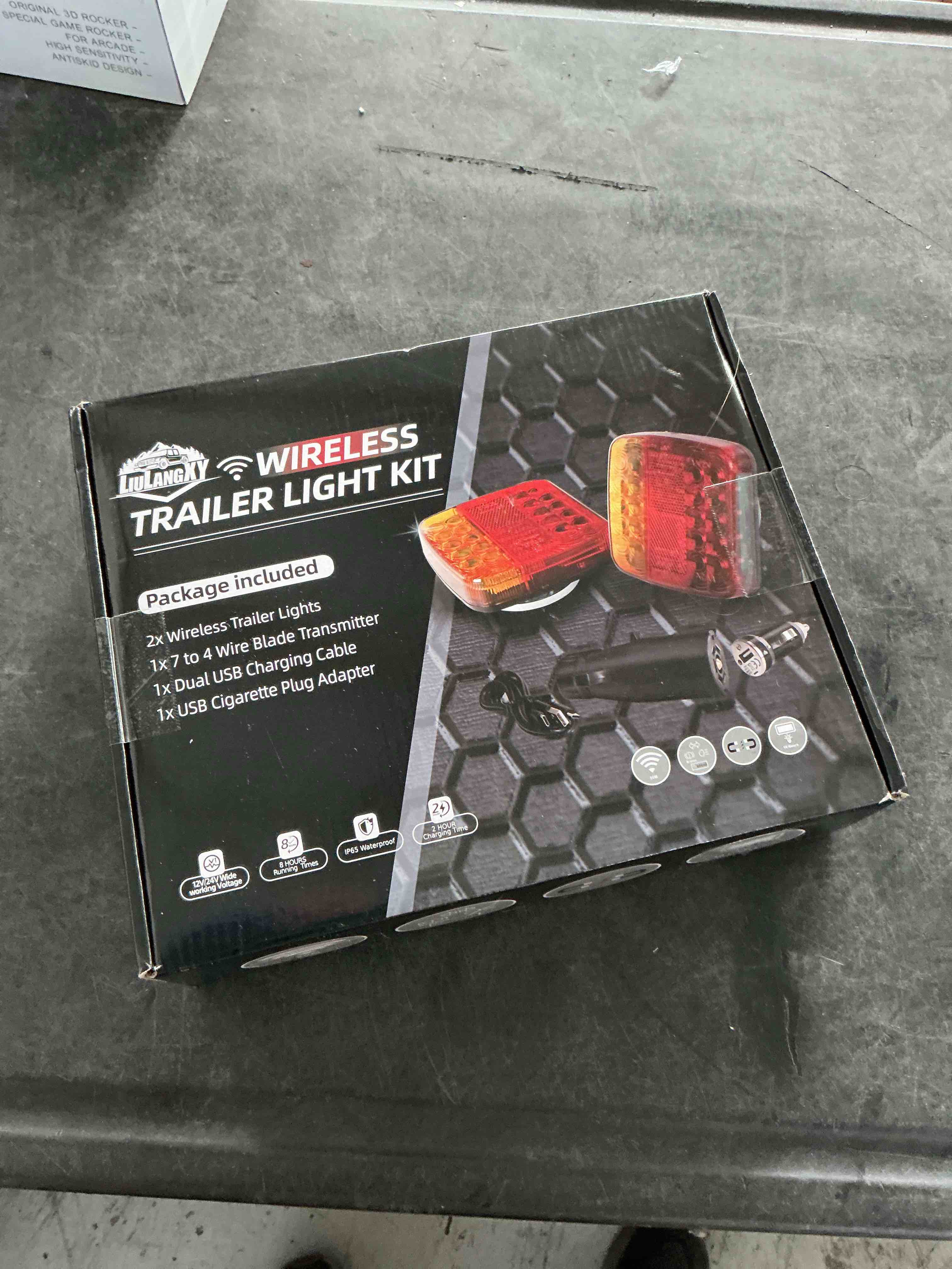 https://s3.amazonaws.com/lotting-images-prod/NonstopDeals/PNK3240236_1759350738400.jpeg