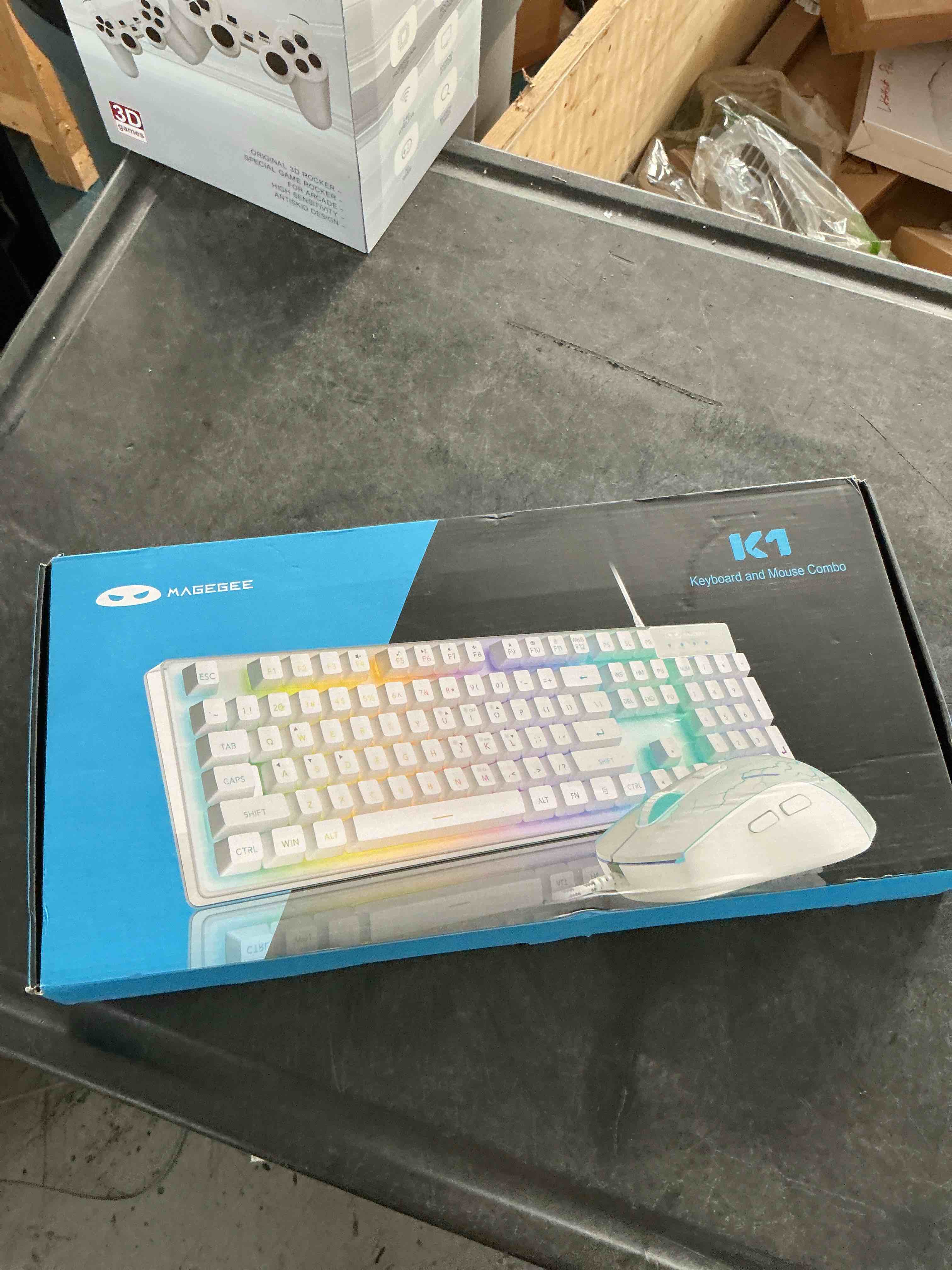https://s3.amazonaws.com/lotting-images-prod/NonstopDeals/PNK3240244_1759351565645.jpeg