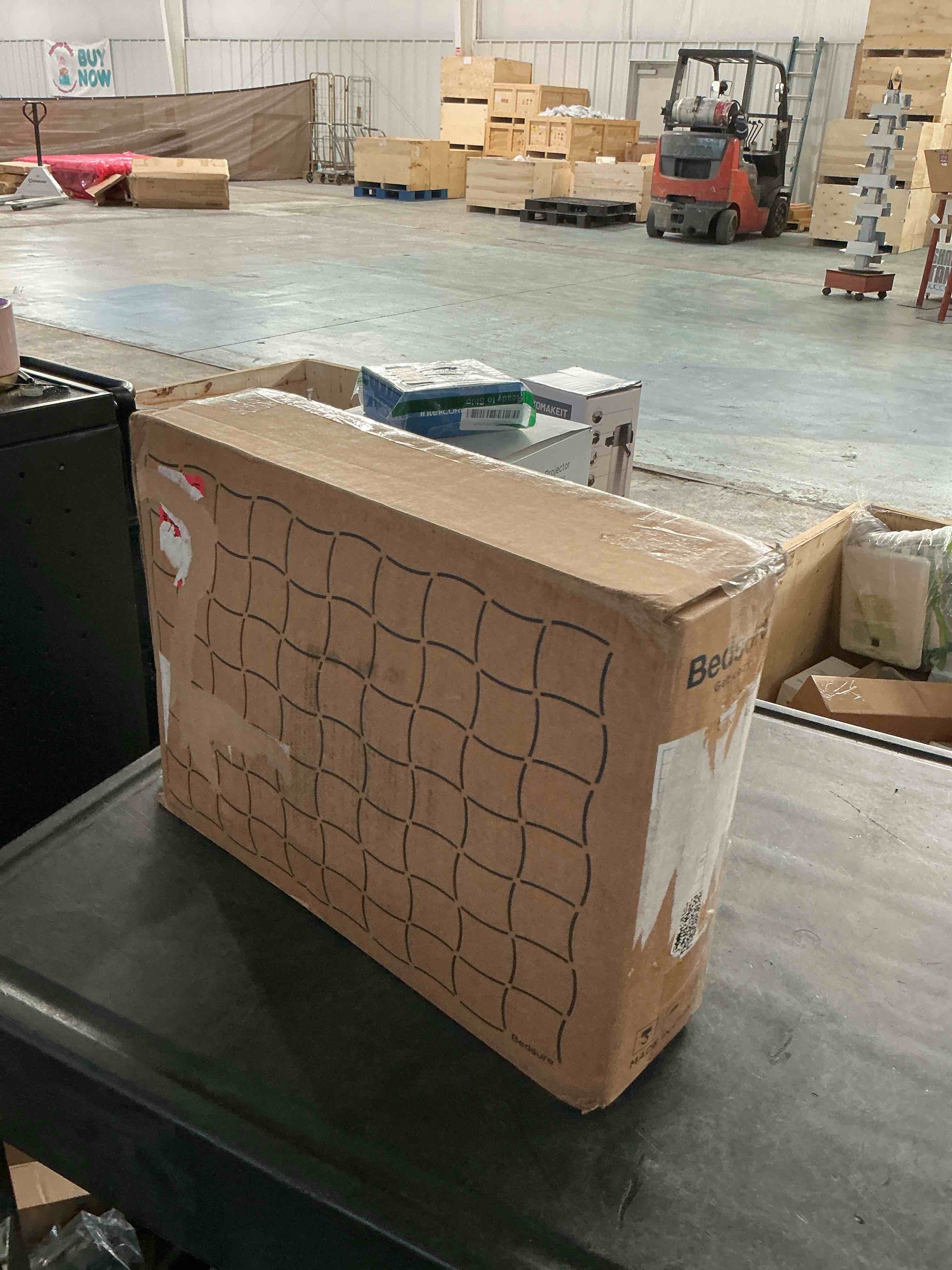 https://s3.amazonaws.com/lotting-images-prod/NonstopDeals/PNK3240264_1759355225027.jpeg