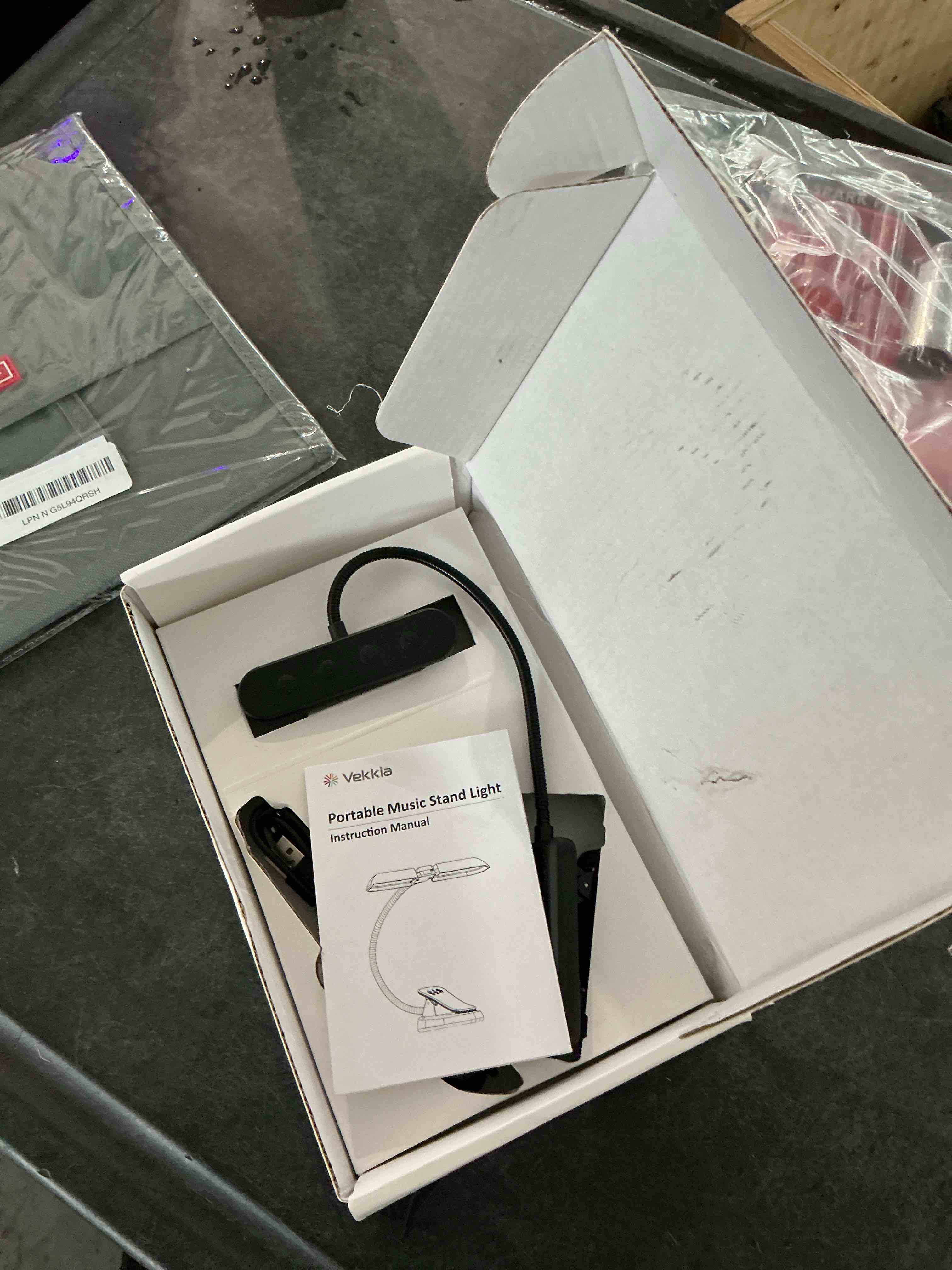 https://s3.amazonaws.com/lotting-images-prod/NonstopDeals/PNK3240296_1759421537996.jpeg