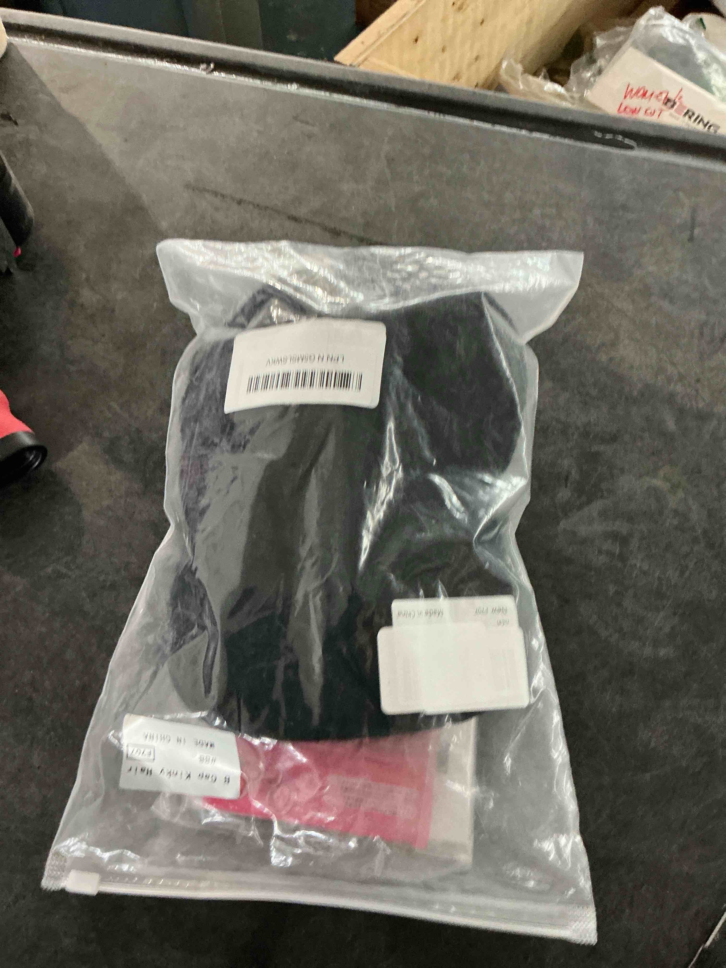 https://s3.amazonaws.com/lotting-images-prod/NonstopDeals/PNK3240302_1759422451311.jpeg