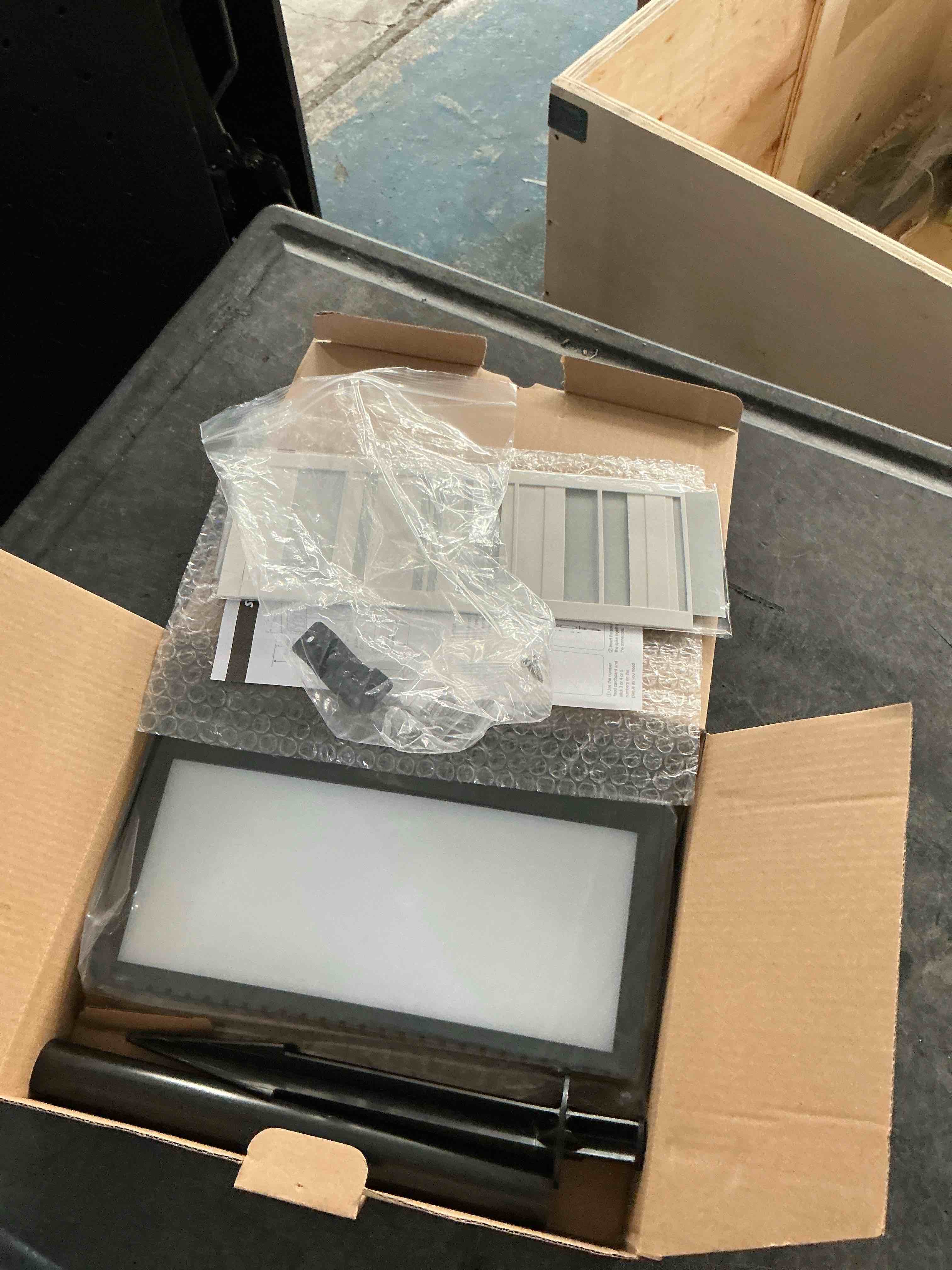 https://s3.amazonaws.com/lotting-images-prod/NonstopDeals/PNK3240315_1759441934515.jpeg