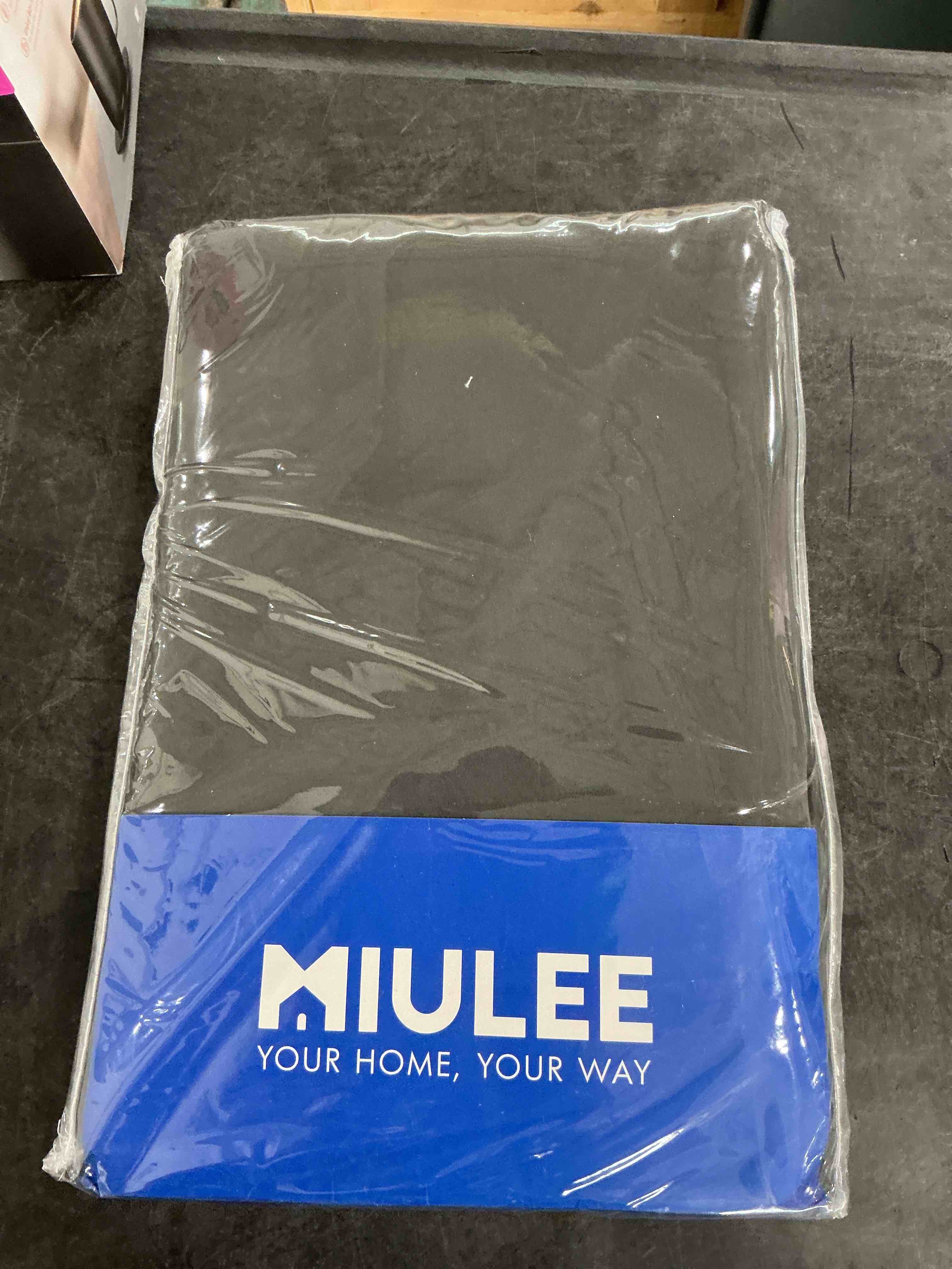 https://s3.amazonaws.com/lotting-images-prod/NonstopDeals/PNK3240408_1759498585613.jpeg