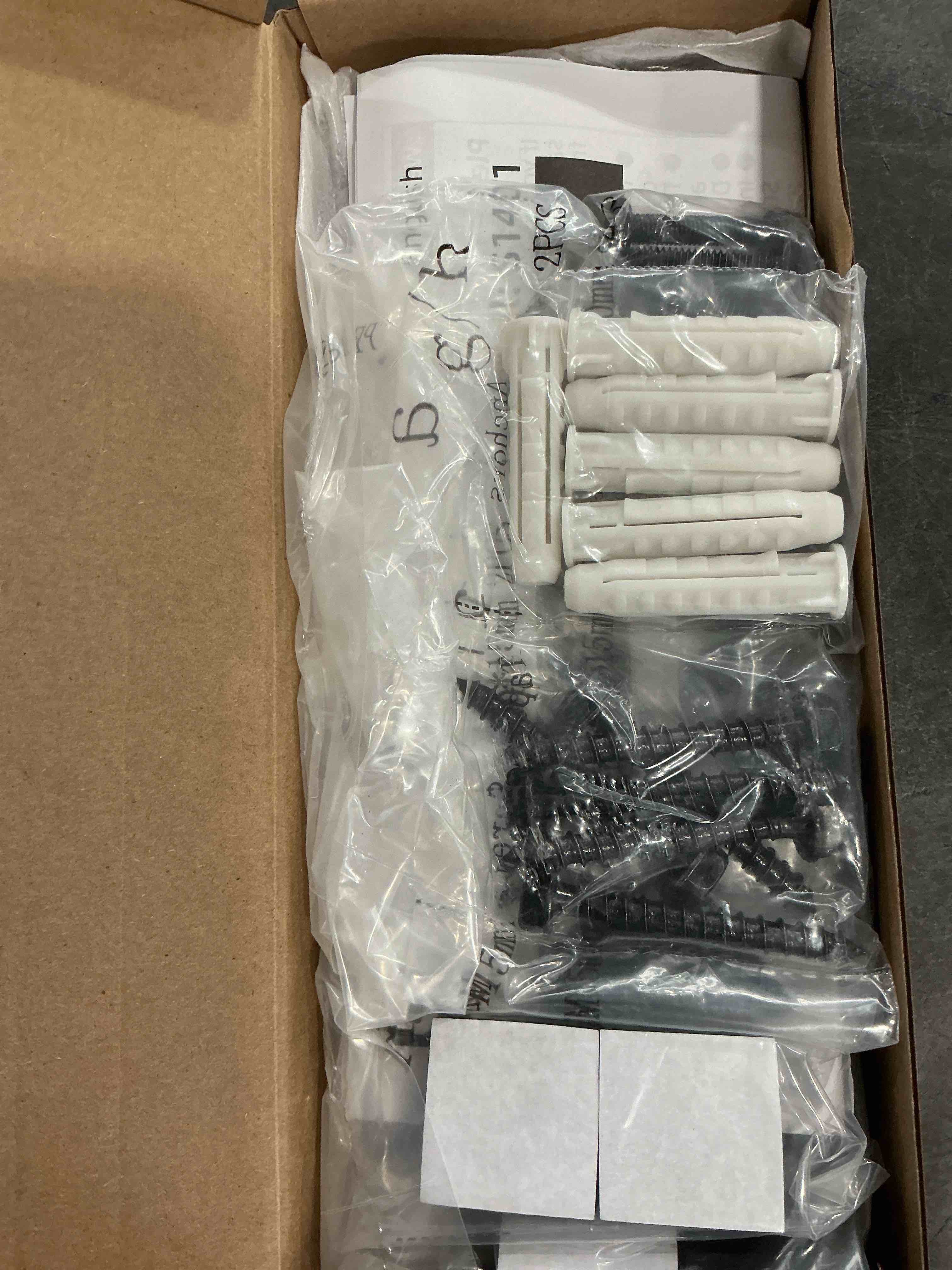 https://s3.amazonaws.com/lotting-images-prod/NonstopDeals/PNK3240434_1759505239642.jpeg