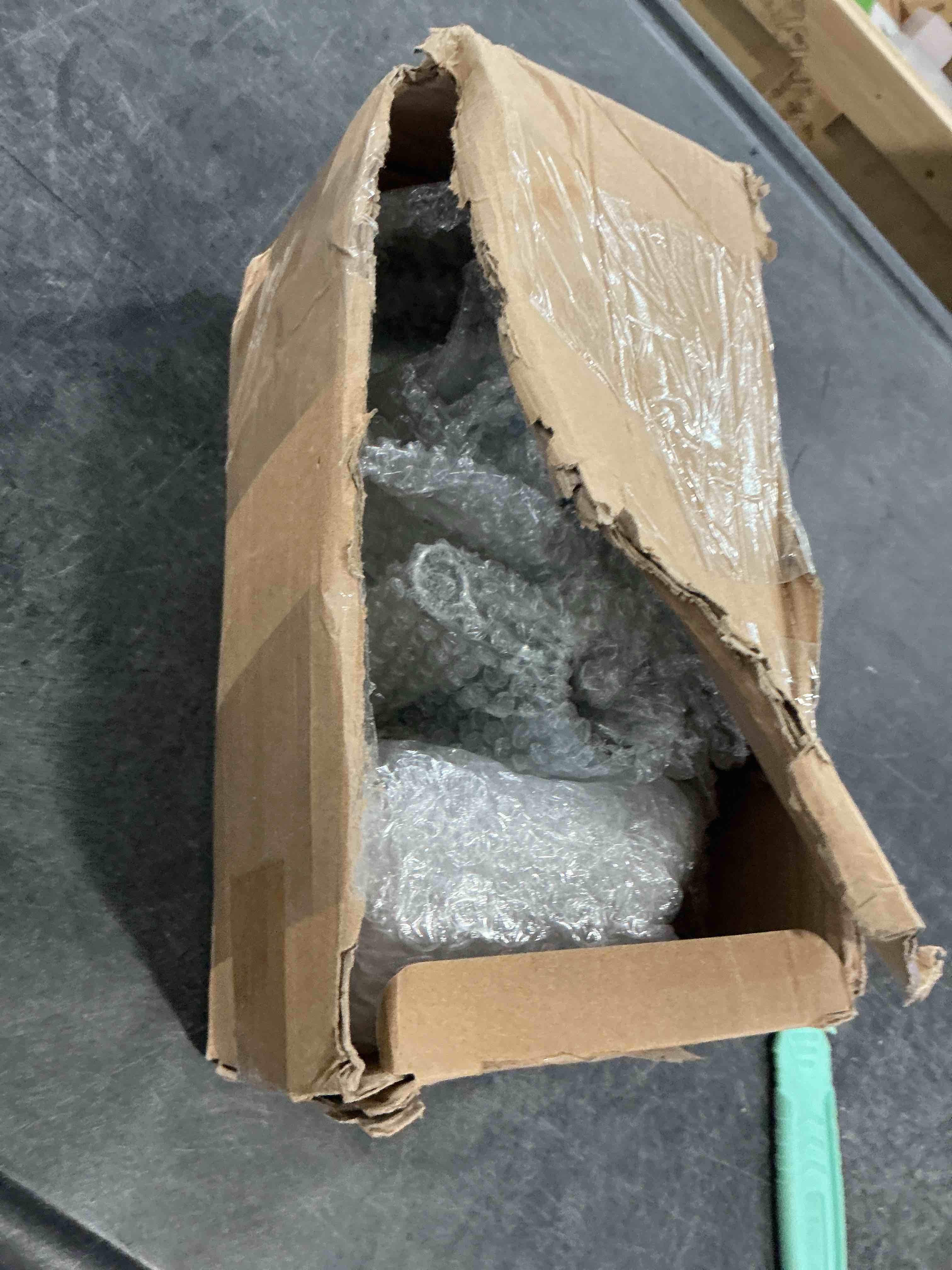 https://s3.amazonaws.com/lotting-images-prod/NonstopDeals/PNK3240489_1759510983195.jpeg