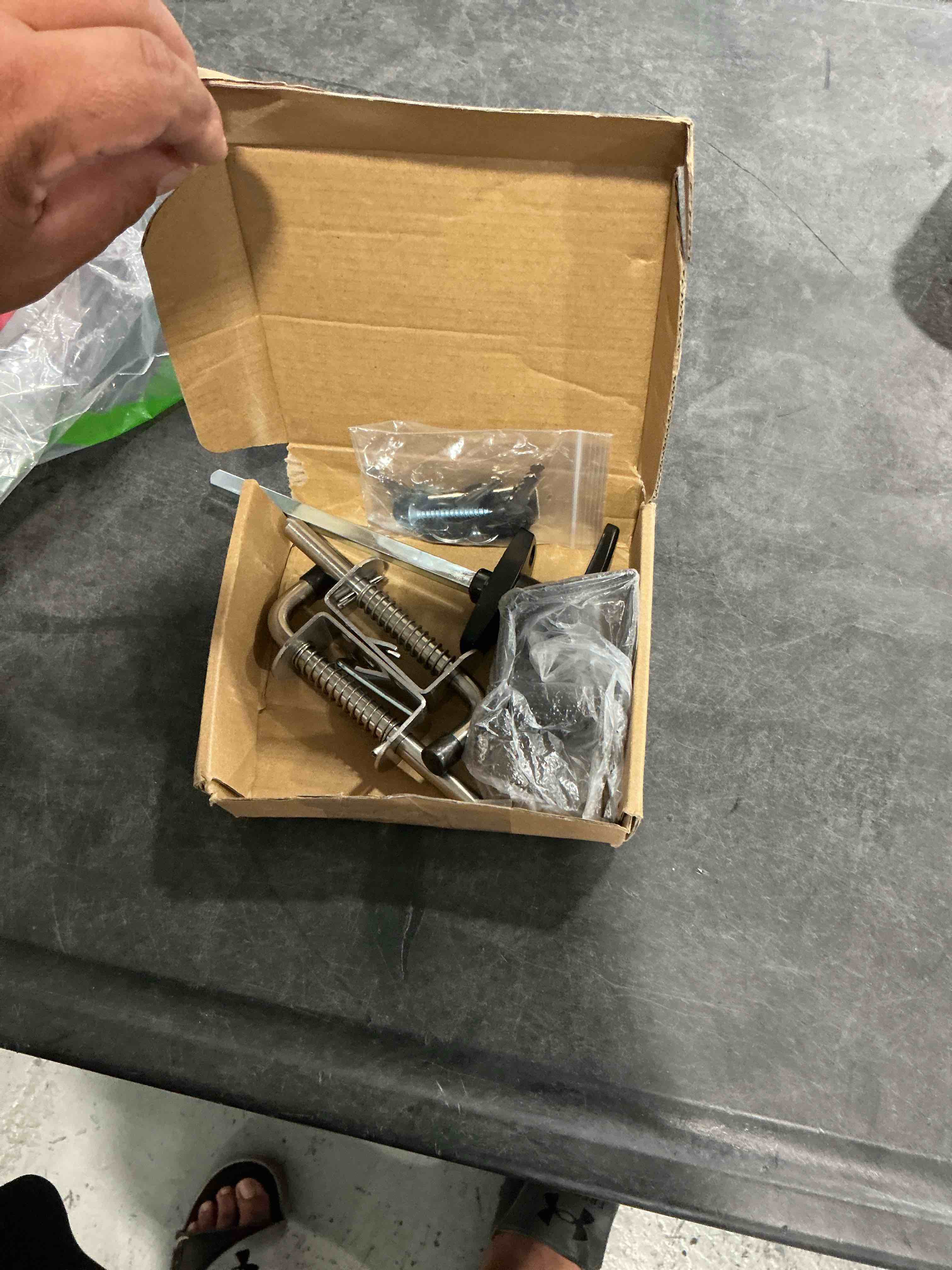 https://s3.amazonaws.com/lotting-images-prod/NonstopDeals/PNK3240581_1759776206095.jpeg