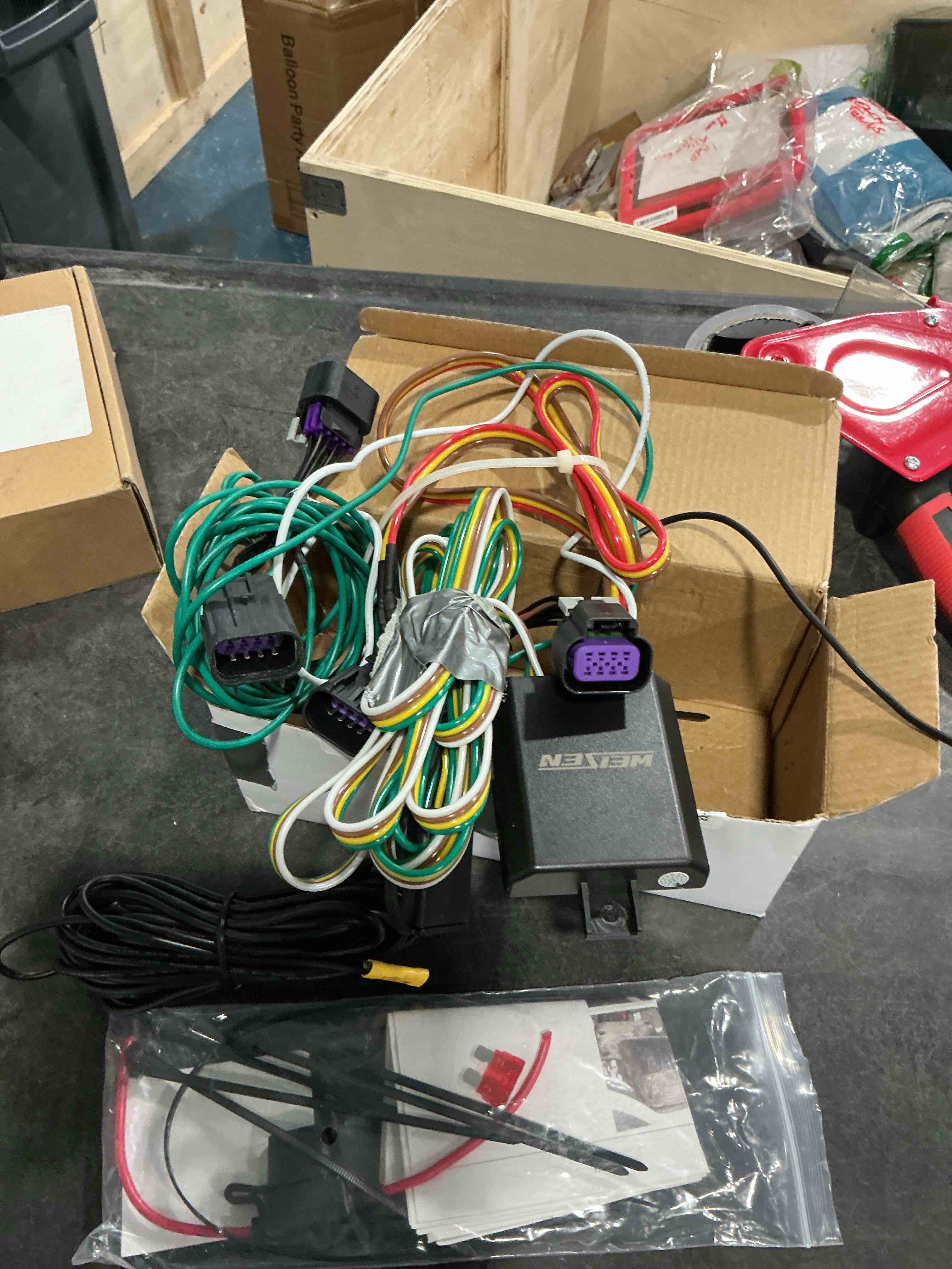 https://s3.amazonaws.com/lotting-images-prod/NonstopDeals/PNK3240605_1759778221855.jpeg