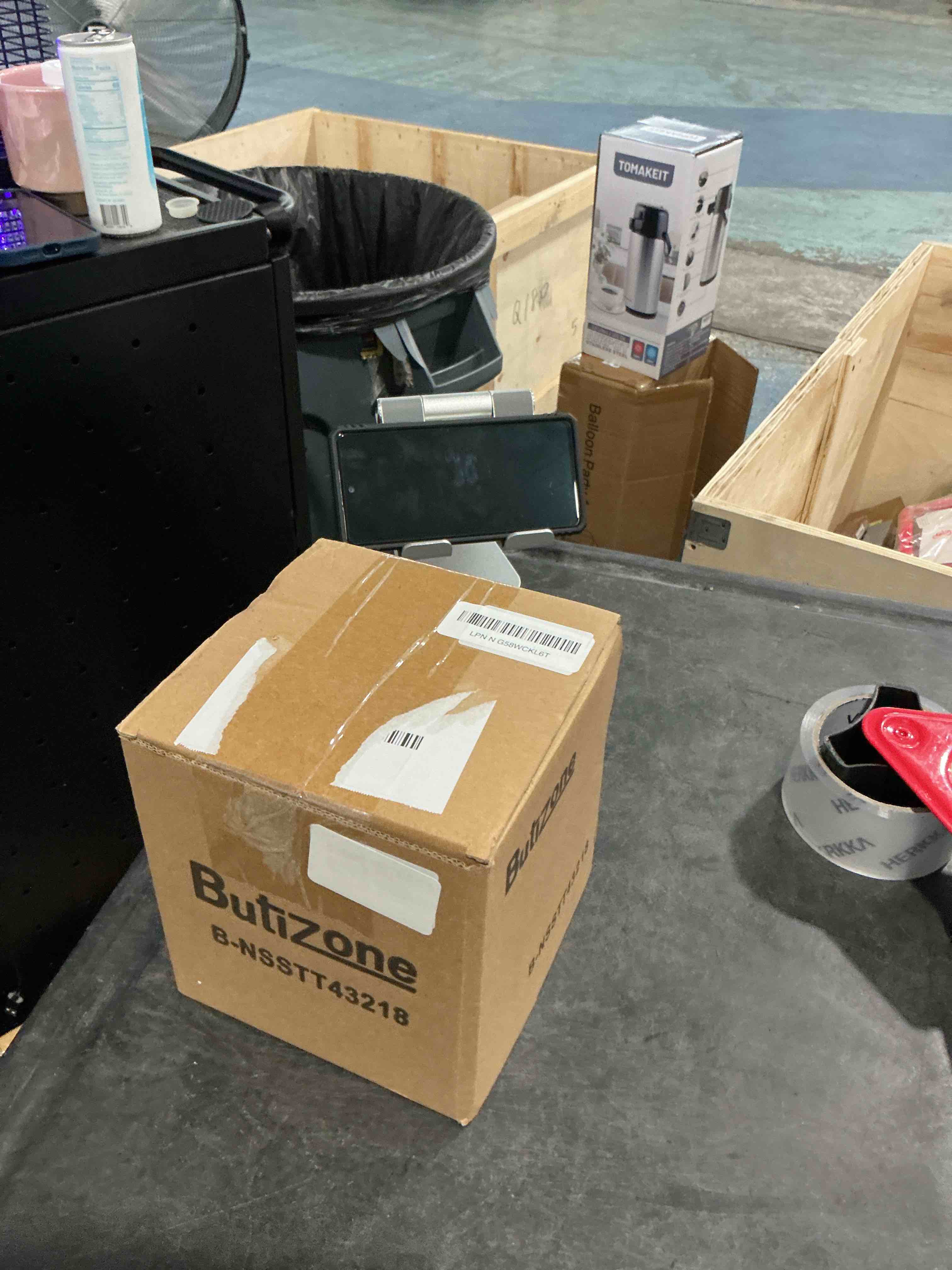 https://s3.amazonaws.com/lotting-images-prod/NonstopDeals/PNK3240613_1759778853521.jpeg