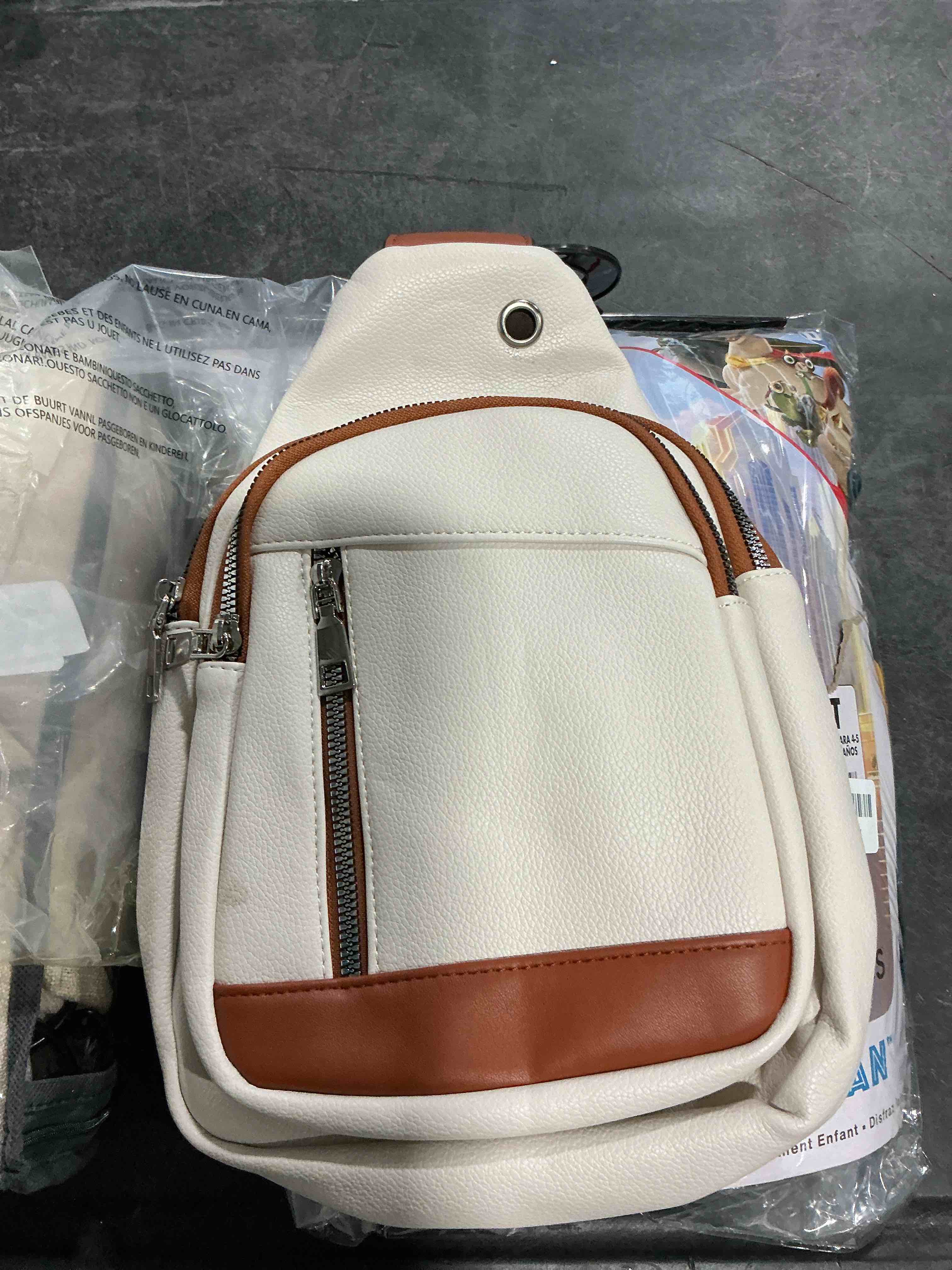 https://s3.amazonaws.com/lotting-images-prod/NonstopDeals/PNK3240689_1759784649830.jpeg