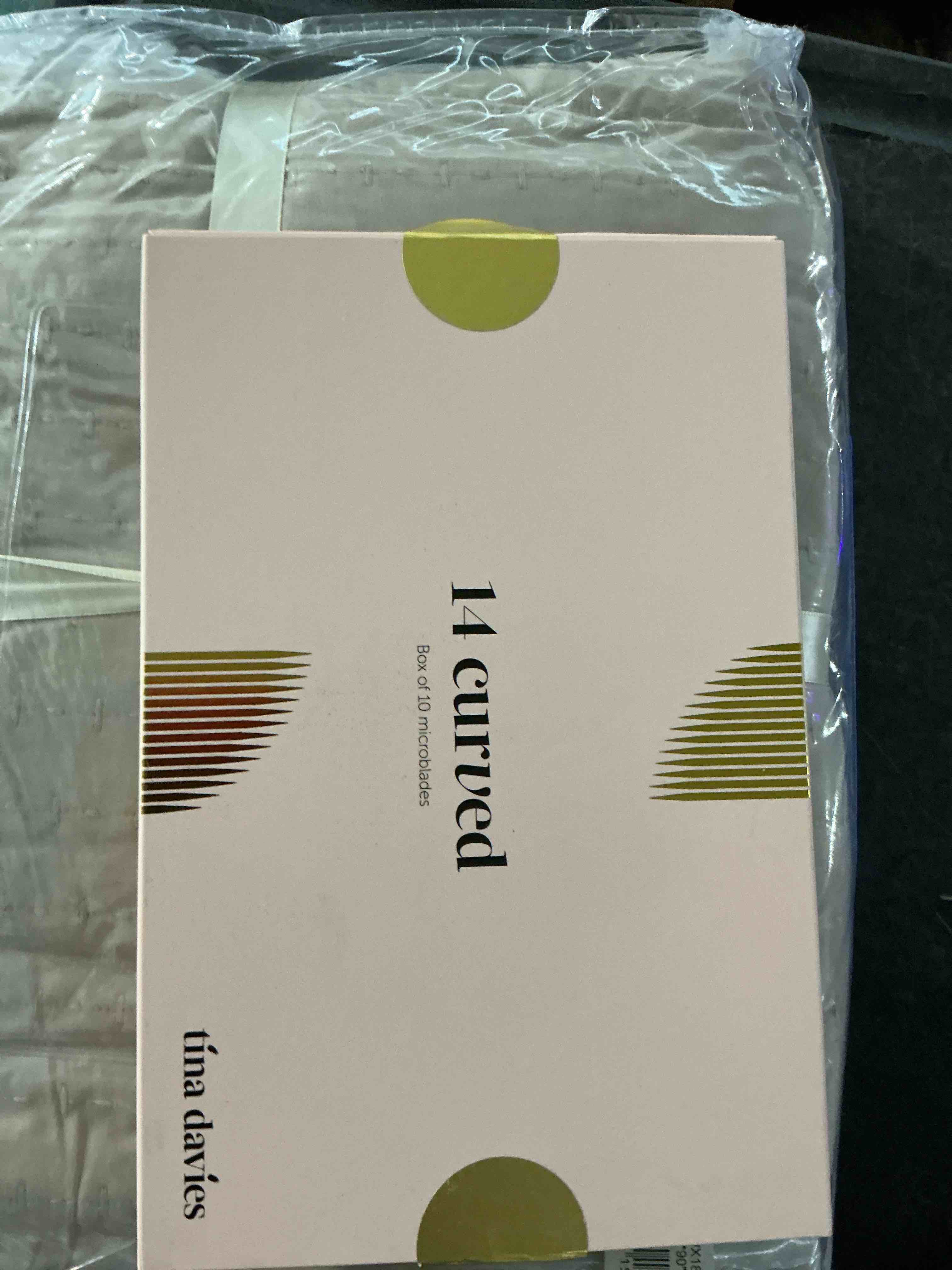 https://s3.amazonaws.com/lotting-images-prod/NonstopDeals/PNK3240778_1759847321858.jpeg