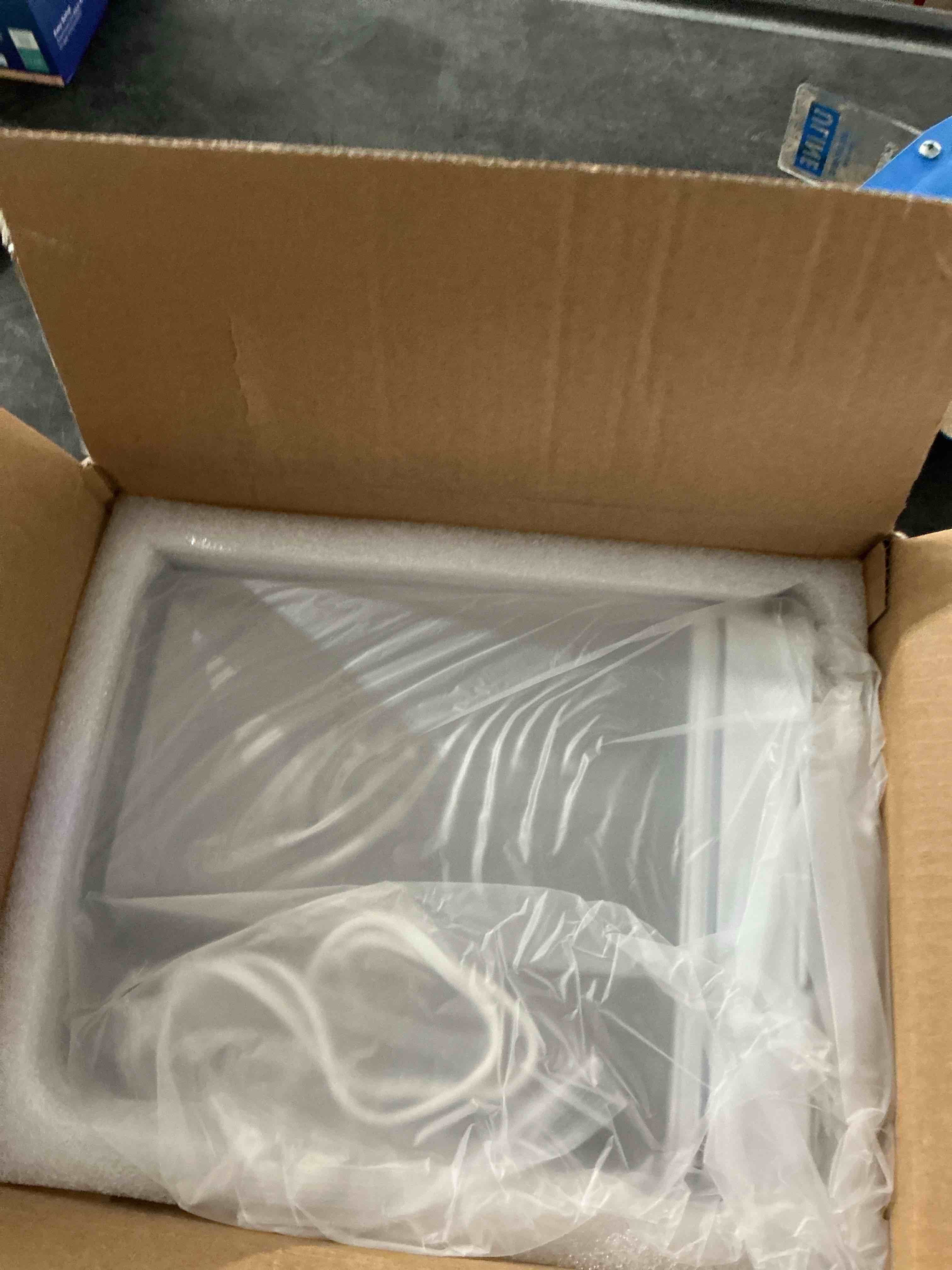 https://s3.amazonaws.com/lotting-images-prod/NonstopDeals/PNK3240819_1759876676012.jpeg