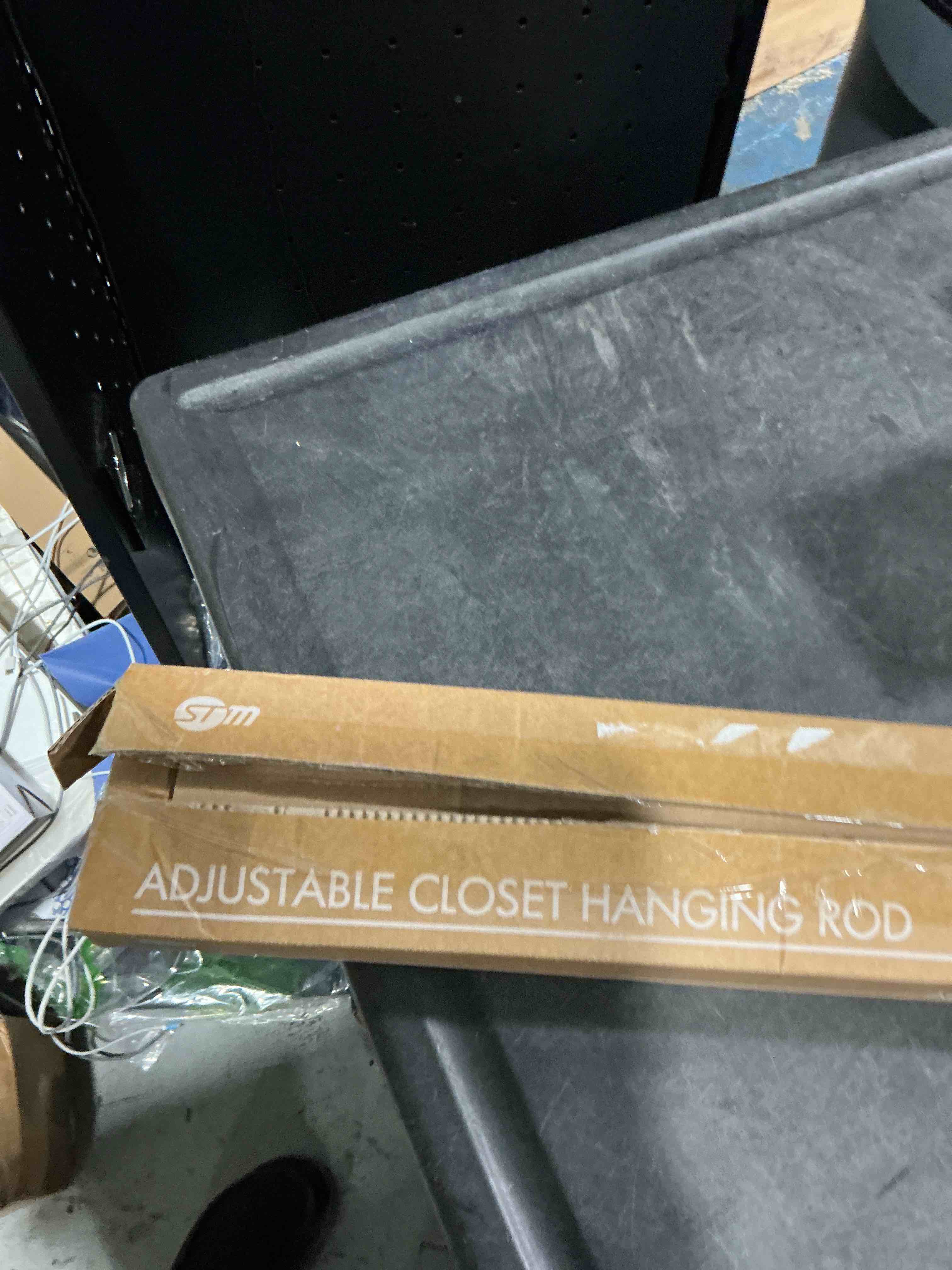 https://s3.amazonaws.com/lotting-images-prod/NonstopDeals/PNK3240871_1759881571647.jpeg