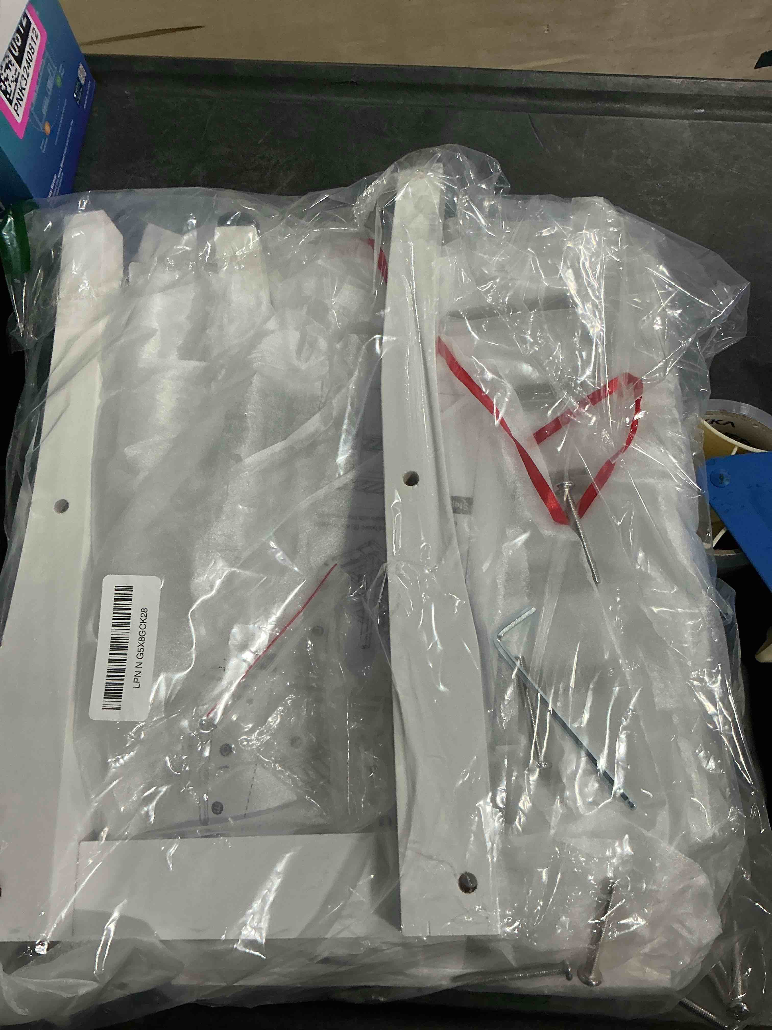 https://s3.amazonaws.com/lotting-images-prod/NonstopDeals/PNK3240887_1759882521390.jpeg
