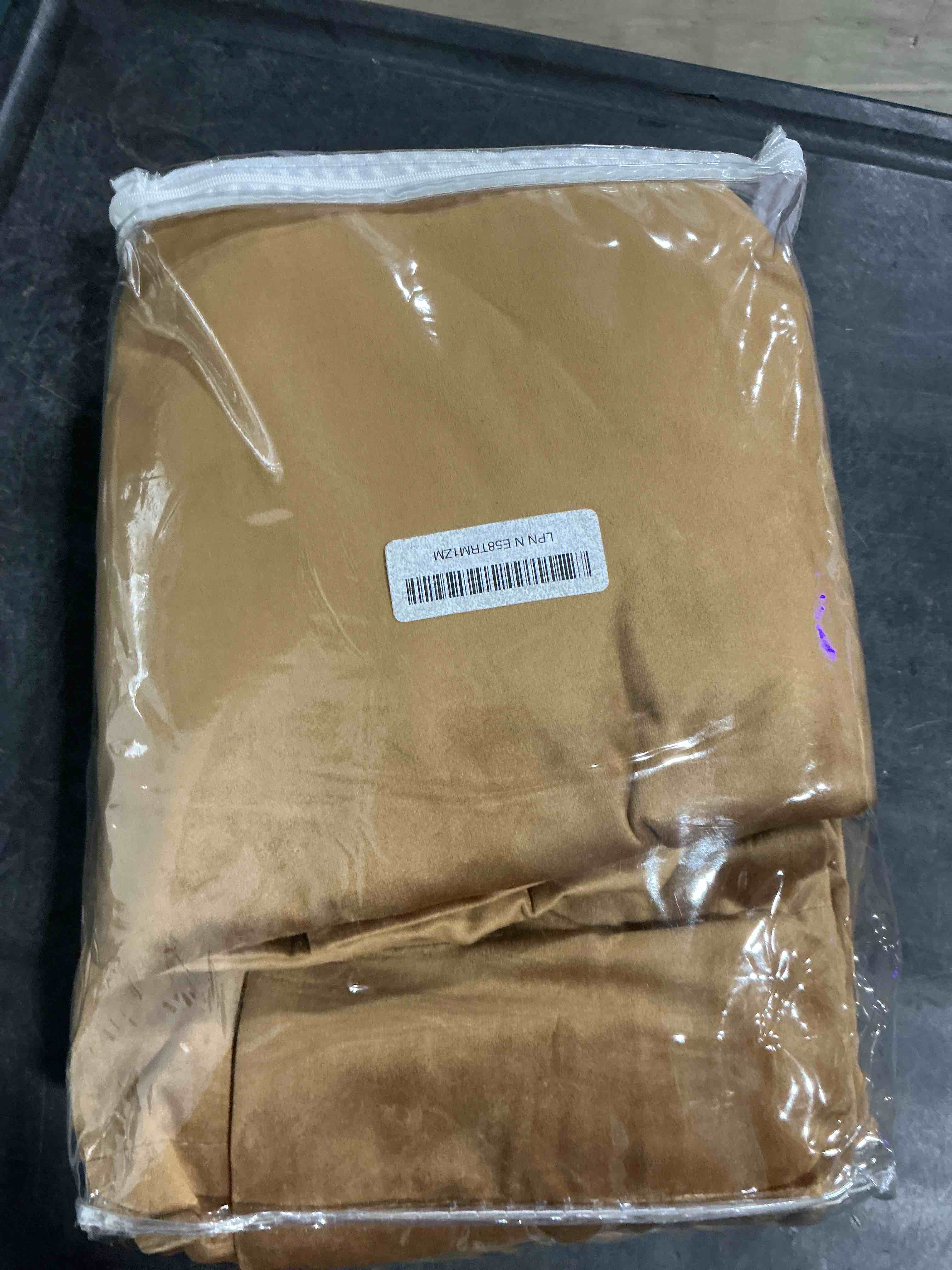 https://s3.amazonaws.com/lotting-images-prod/NonstopDeals/PNK3240899_1759884058336.jpeg