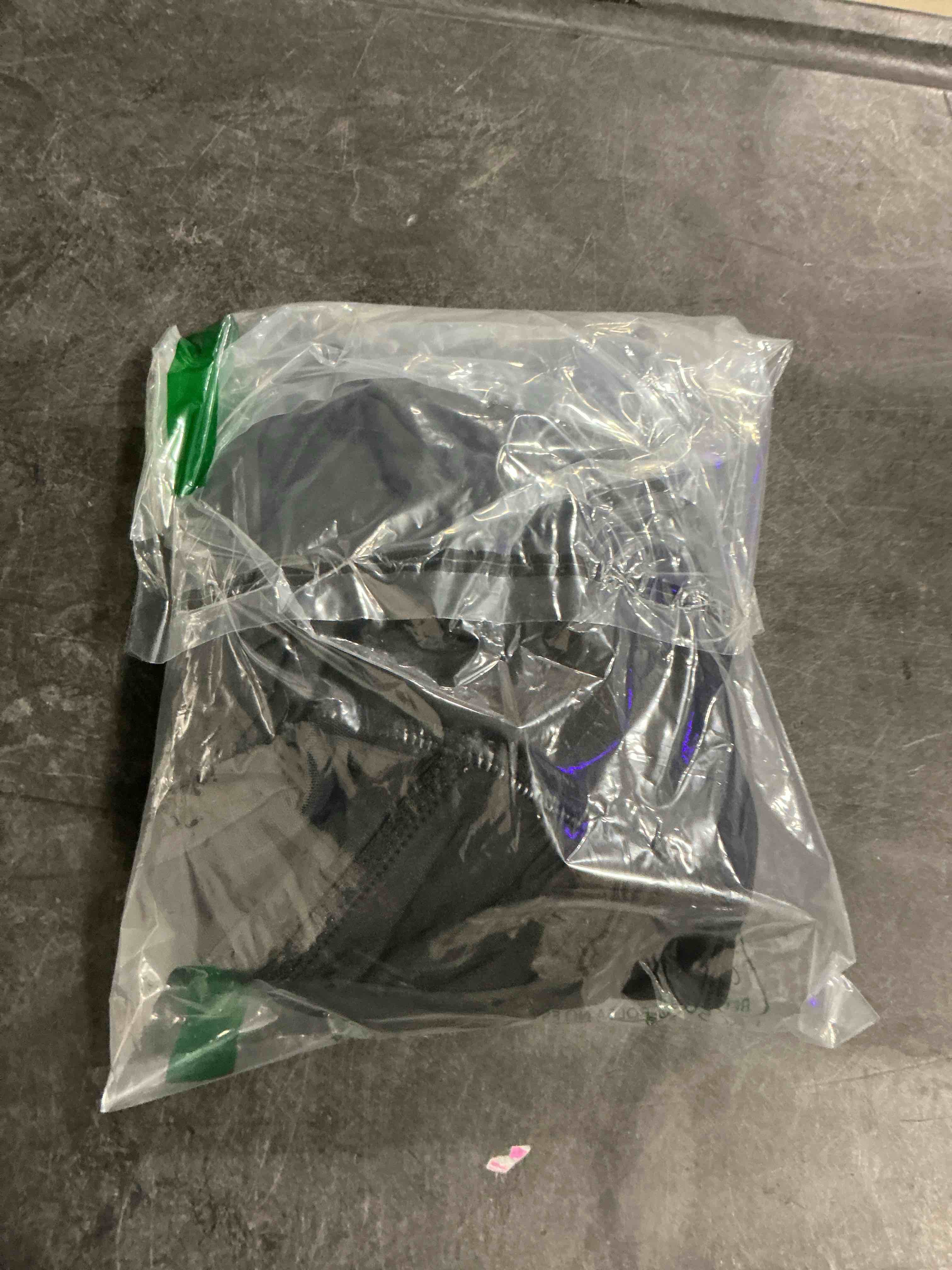https://s3.amazonaws.com/lotting-images-prod/NonstopDeals/PNK3240902_1759884153299.jpeg