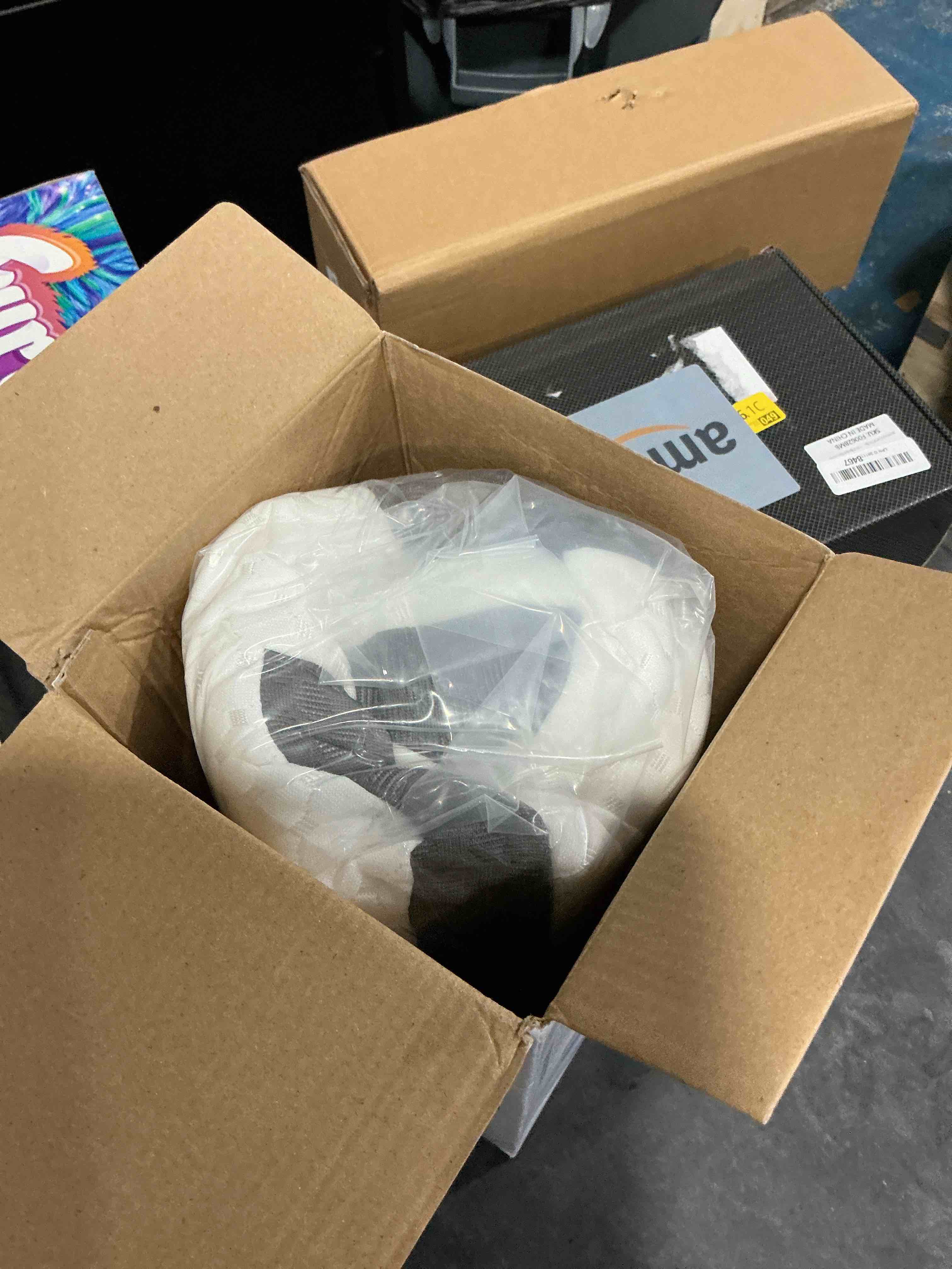 https://s3.amazonaws.com/lotting-images-prod/NonstopDeals/PNK3240921_1759885523931.jpeg