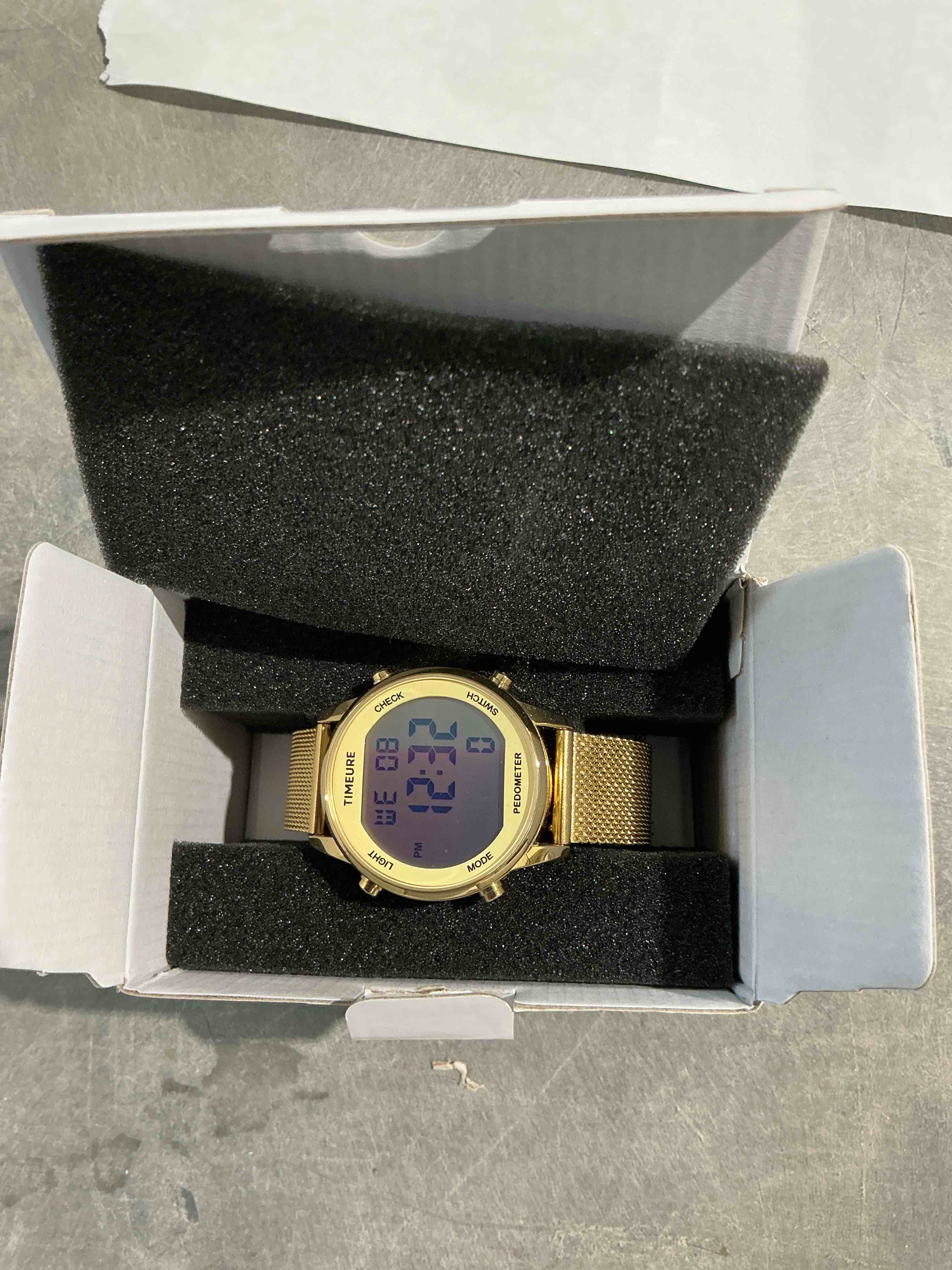https://s3.amazonaws.com/lotting-images-prod/NonstopDeals/PNK3240974_1759944758811.jpeg