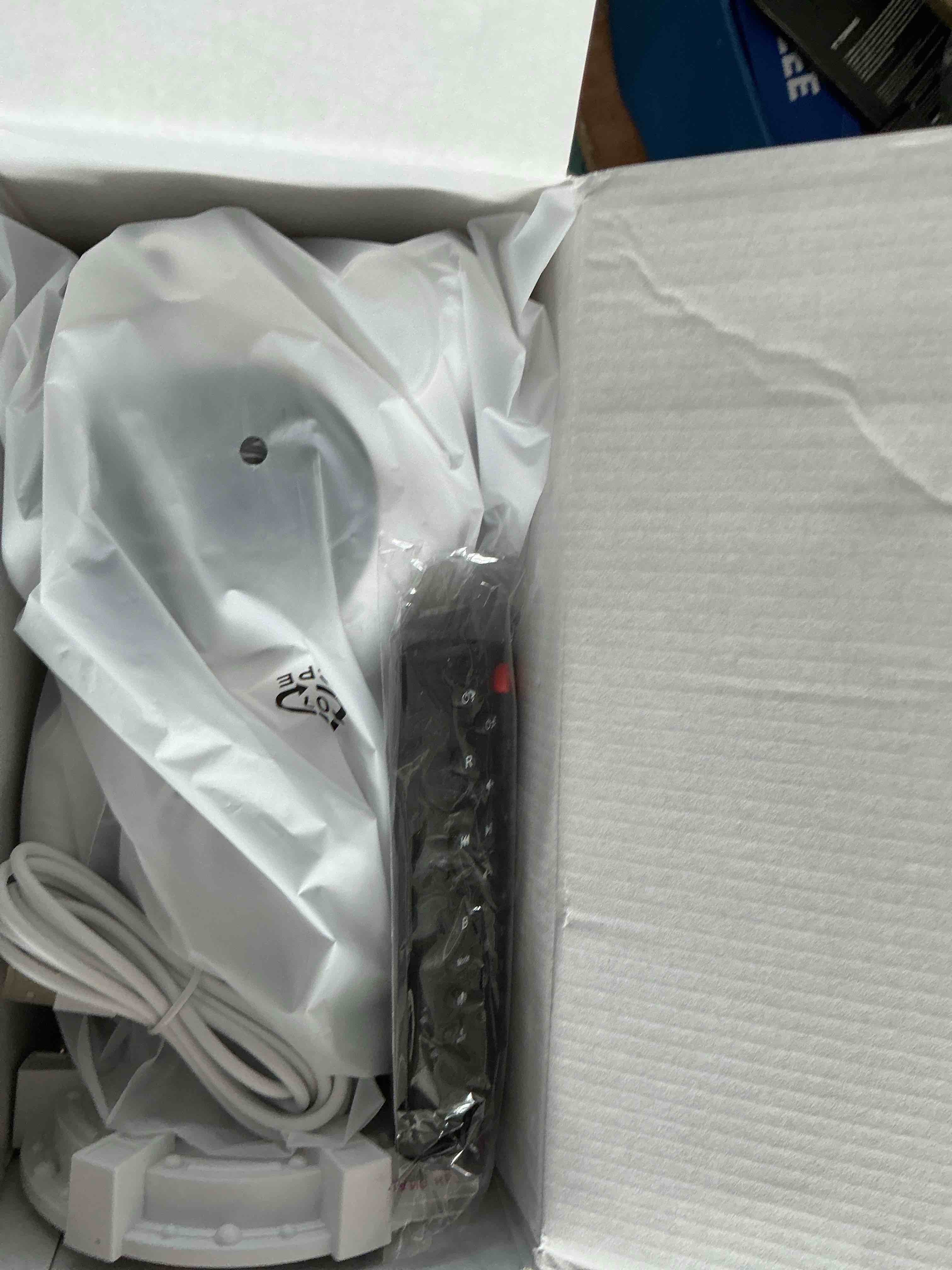 https://s3.amazonaws.com/lotting-images-prod/NonstopDeals/PNK3240995_1760102415691.jpeg
