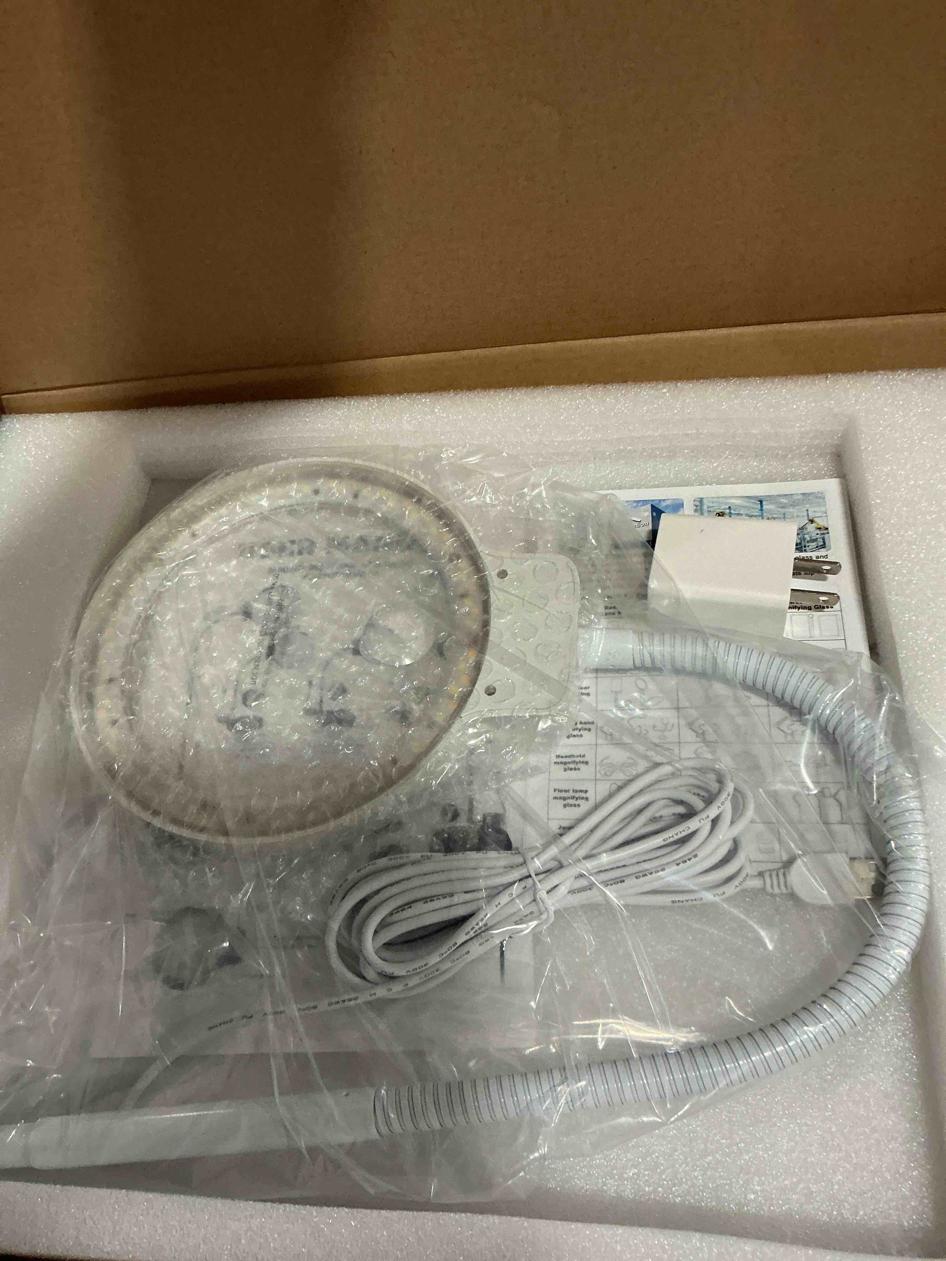 Condition photo showing Good Condition for 30X 10X Large Floor Magnifying Glass with Light and Stand,72 LED Flexible Gooseneck Floor Magnifying Lamp,2 in 1 Lighted Magnifiers for Close Work, Sewing,Crafts,Hobbies?White?