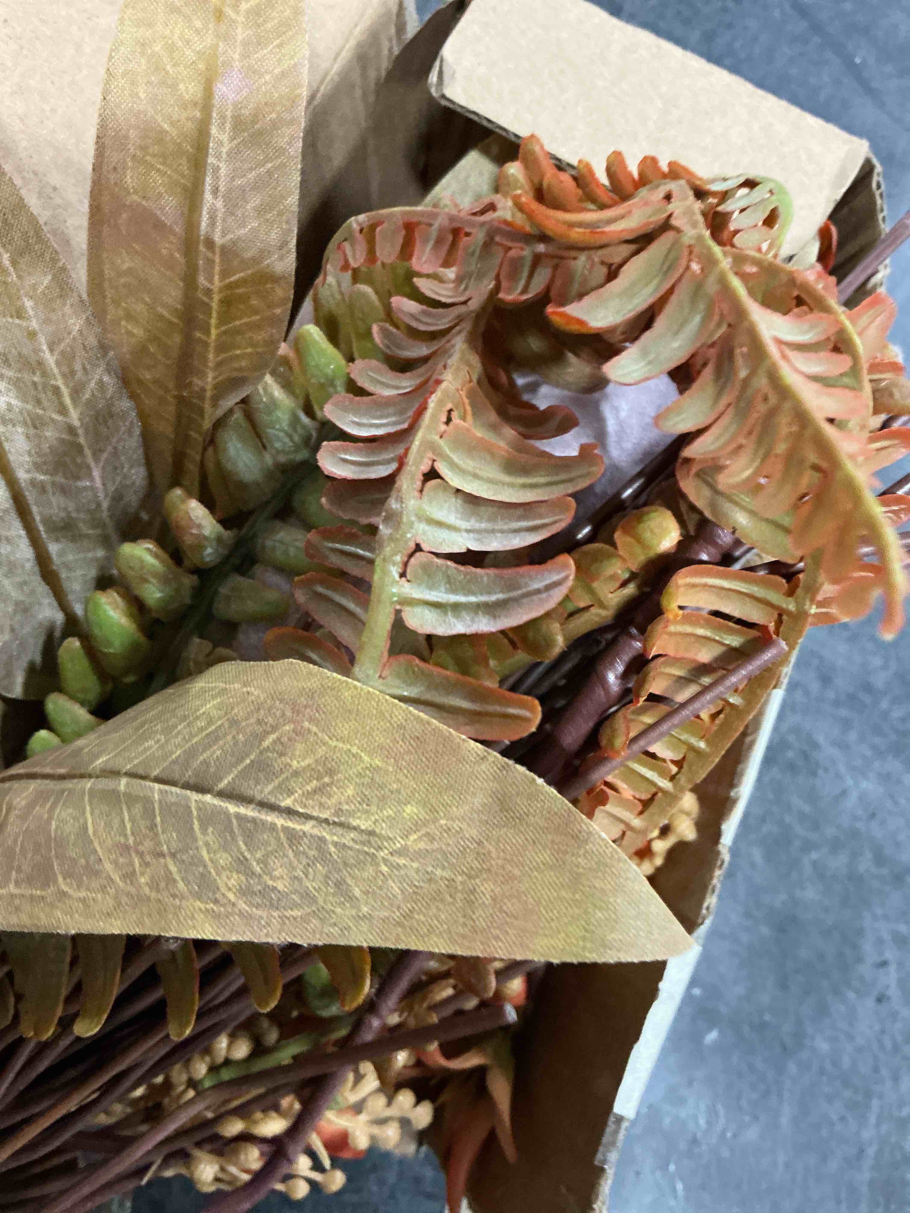 Condition photo showing Good Condition for YXZZWL Artificial Greenery Stems Box Set for Fall Decorations?70 Pcs with 8 Kinds of Faux Eucalyptus Branches for Autumn Wedding DIY Bouquets Floral Arrangement Table Centerpieces (Brown & Orange)