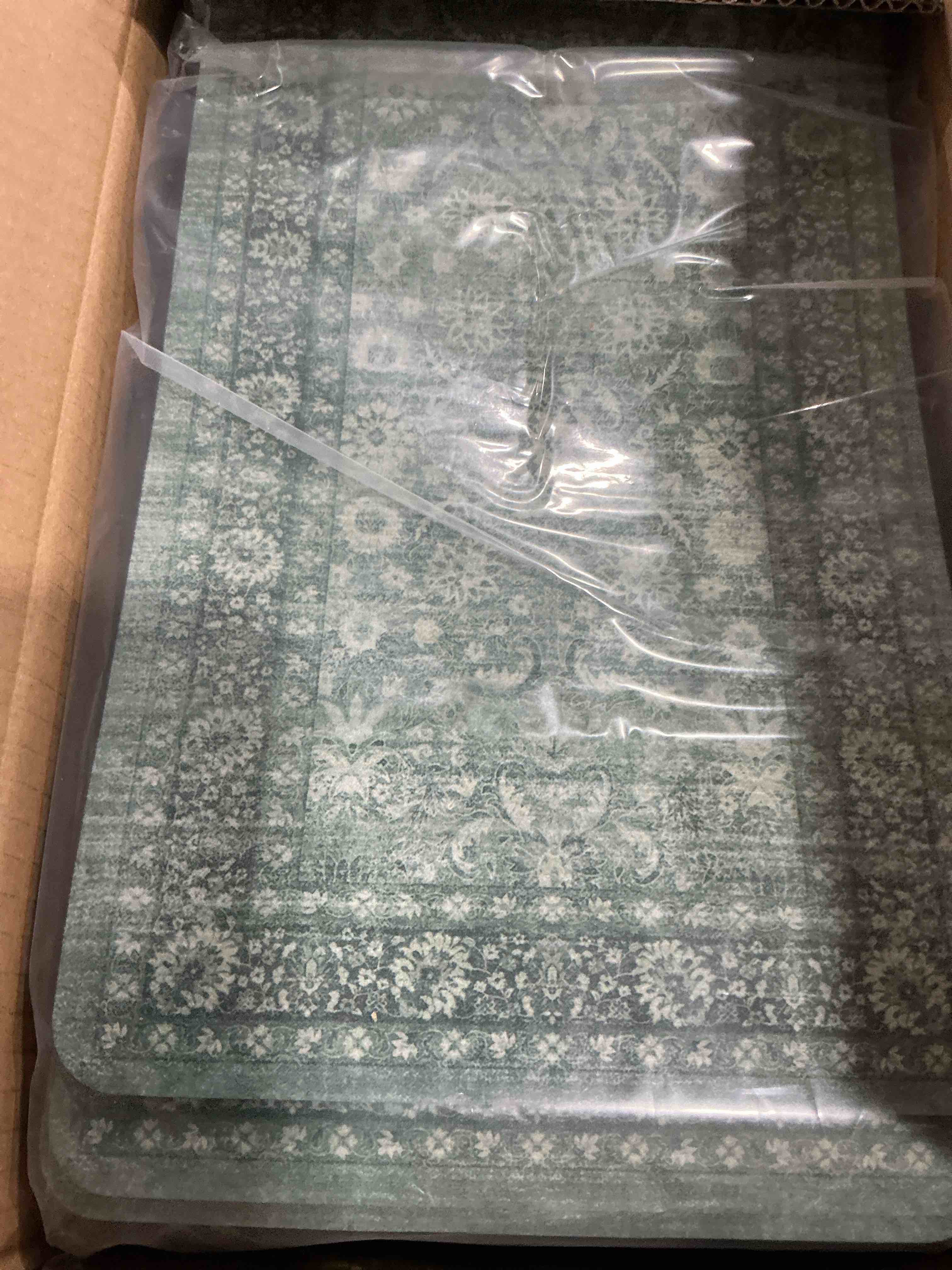 Condition photo showing Good Condition for Vintage Stair Treads Non Slip Stair Runners for Wooden Steps Indoor, 15PCS 8"x30" Rubber Backing Carpet Treads for Wood Stairs Staircase Step Treads for Kids & Dogs, Stair Covers, Green 15PCS Green 1