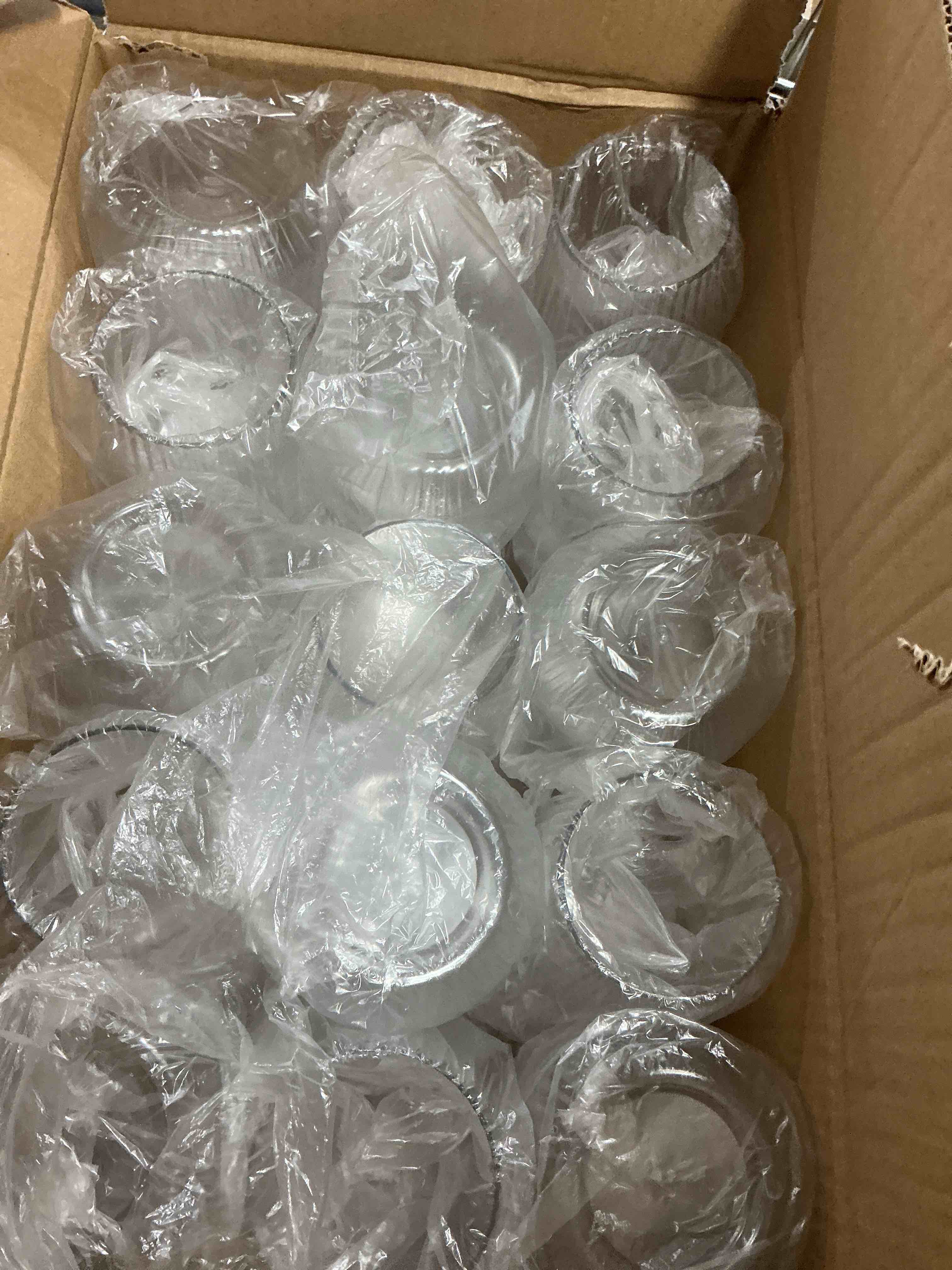 Condition photo showing Good Condition for Ciaell 30 Pack Plastic Ribbed Wine Glasses - 14 OZ Thicker Origami Stemless Disposable Wine Champagne Whiskey Unbreakable Clear Cocktail Glass, Reusable Wine Cups for Home Party Wedding Bar 30Pack-14oz-Clear
