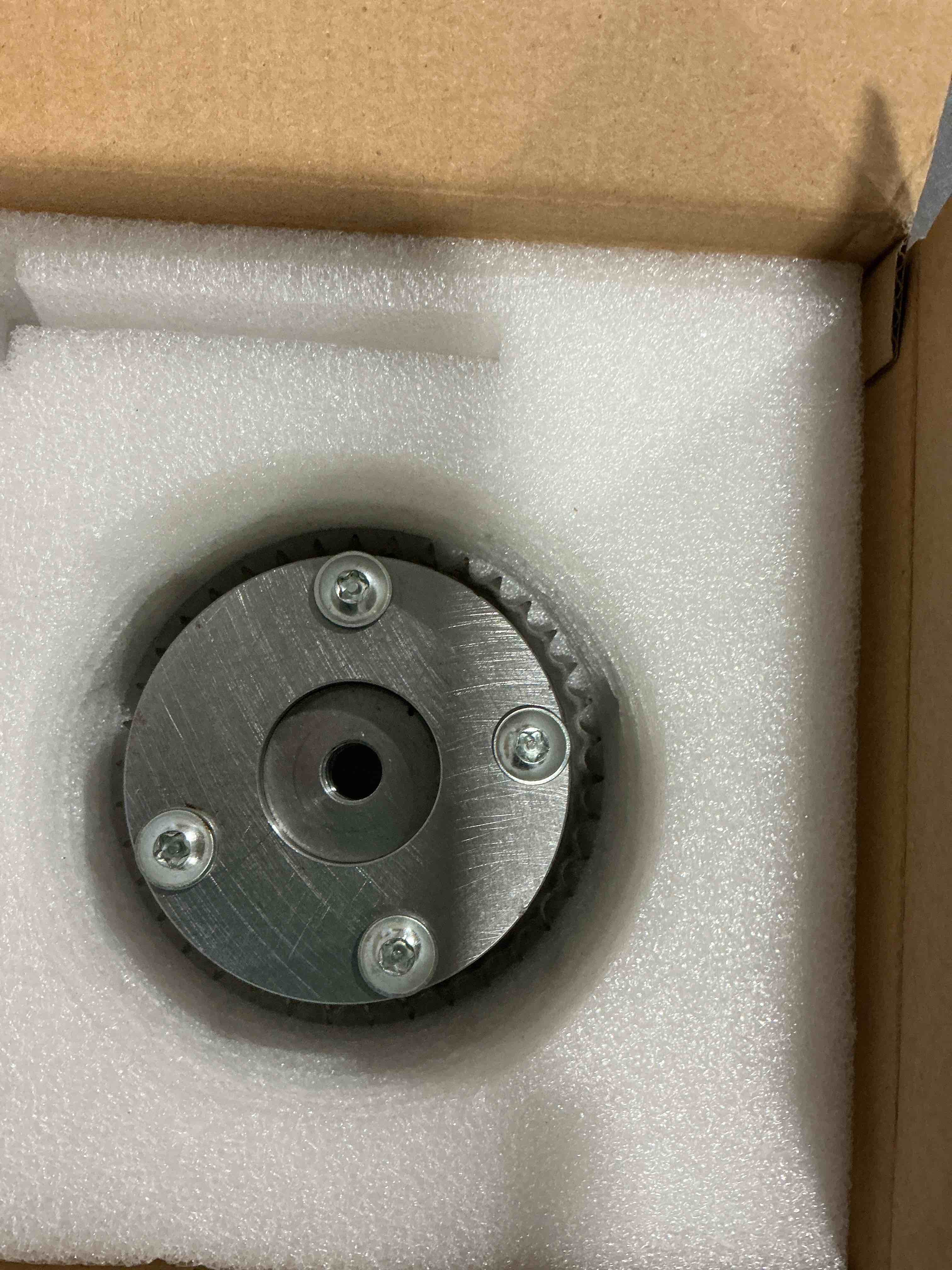 Condition photo showing Good Condition for Engine Intake Variable Timing Sprocket Camshaft Gear Compatible with Hyundai Santa Fe 2013-2018, Azera 2011-2017, Santa Fe XL, Genesis & Kia Sorento, Sedona, K900, Cadenza, OE# 243503CGA0