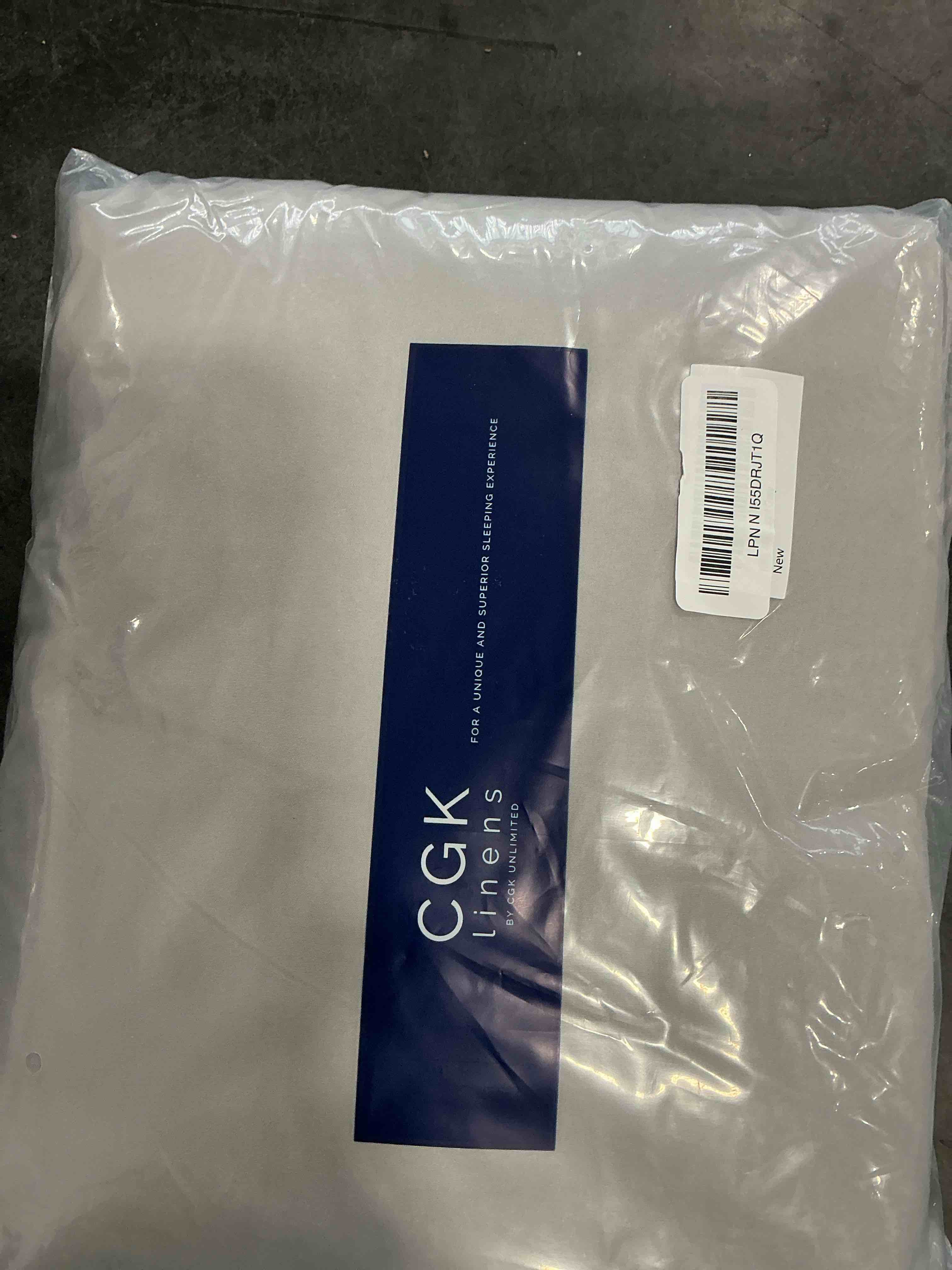 Condition photo showing Good Condition for King Size 4 Piece Sheet Set - Comfy Breathable & Cooling Bed Sheets Set - Hotel Luxury Bedding for Women, Men, Kids, Teens, Boys & Girls - Deep Pockets, Soft and Wrinkle Free - Oeko-Tex - Light Grey King 04 - Light Grey