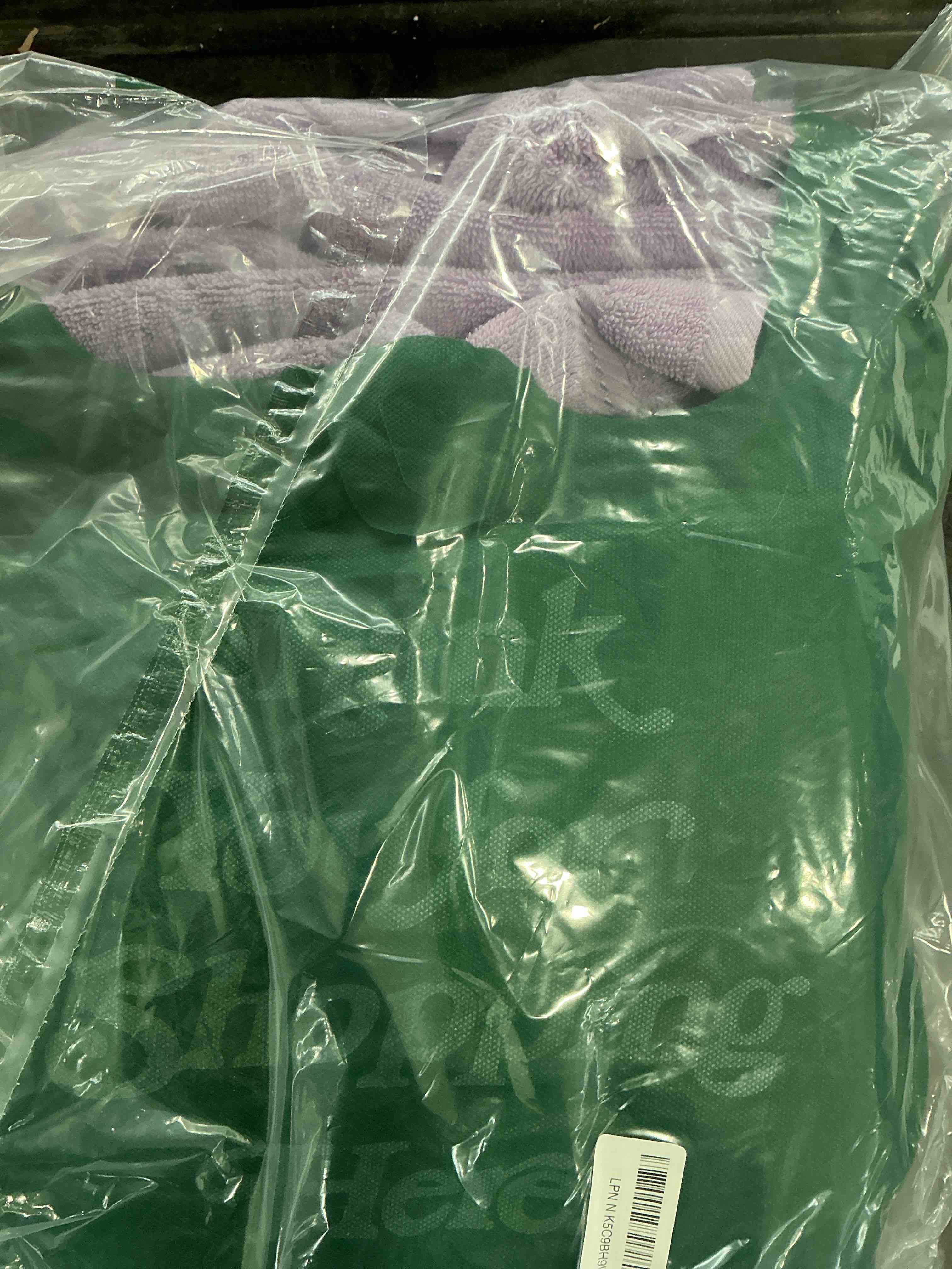 Condition photo showing Good Condition for American Soft Linen Luxury 6 Piece Towel Set, 2 Bath Towels 2 Hand Towel 2 Washcloths, 600 GSM 100% Cotton Turkish Towels for Bathroom, Lilac Towel Sets 6 Piece Towel Set Lilac