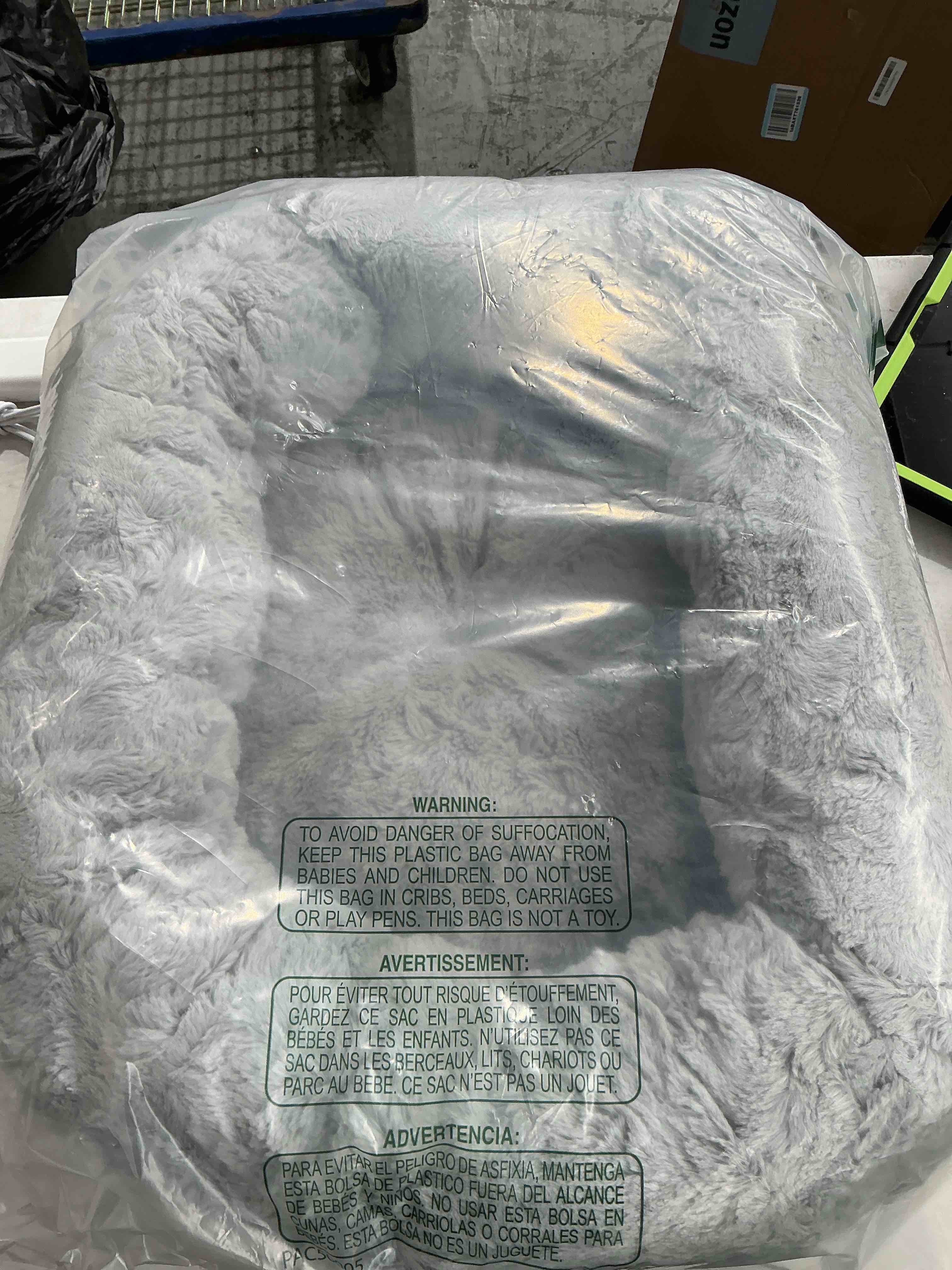 Condition photo showing Good Condition for Bedfolks Calming Donut Dog Bed, 30 Inches Round Fluffy Dog Beds for Medium Dogs, Anti-Anxiety Plush Dog Bed, Machine Washable Pet Bed (Dark Grey, Medium)