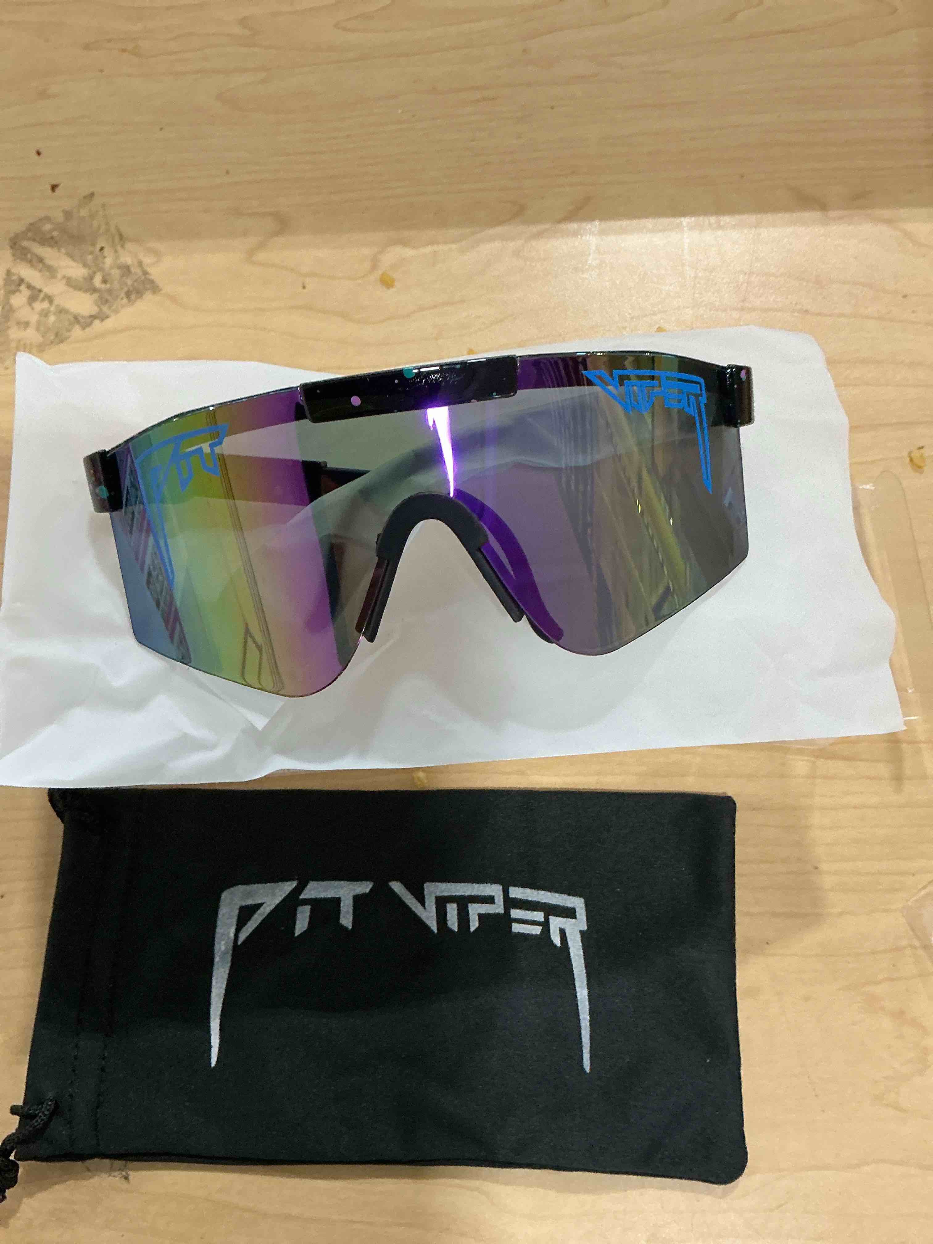 https://s3.amazonaws.com/lotting-images-prod/NonstopDeals/PNK4918677_1779394975700.jpeg