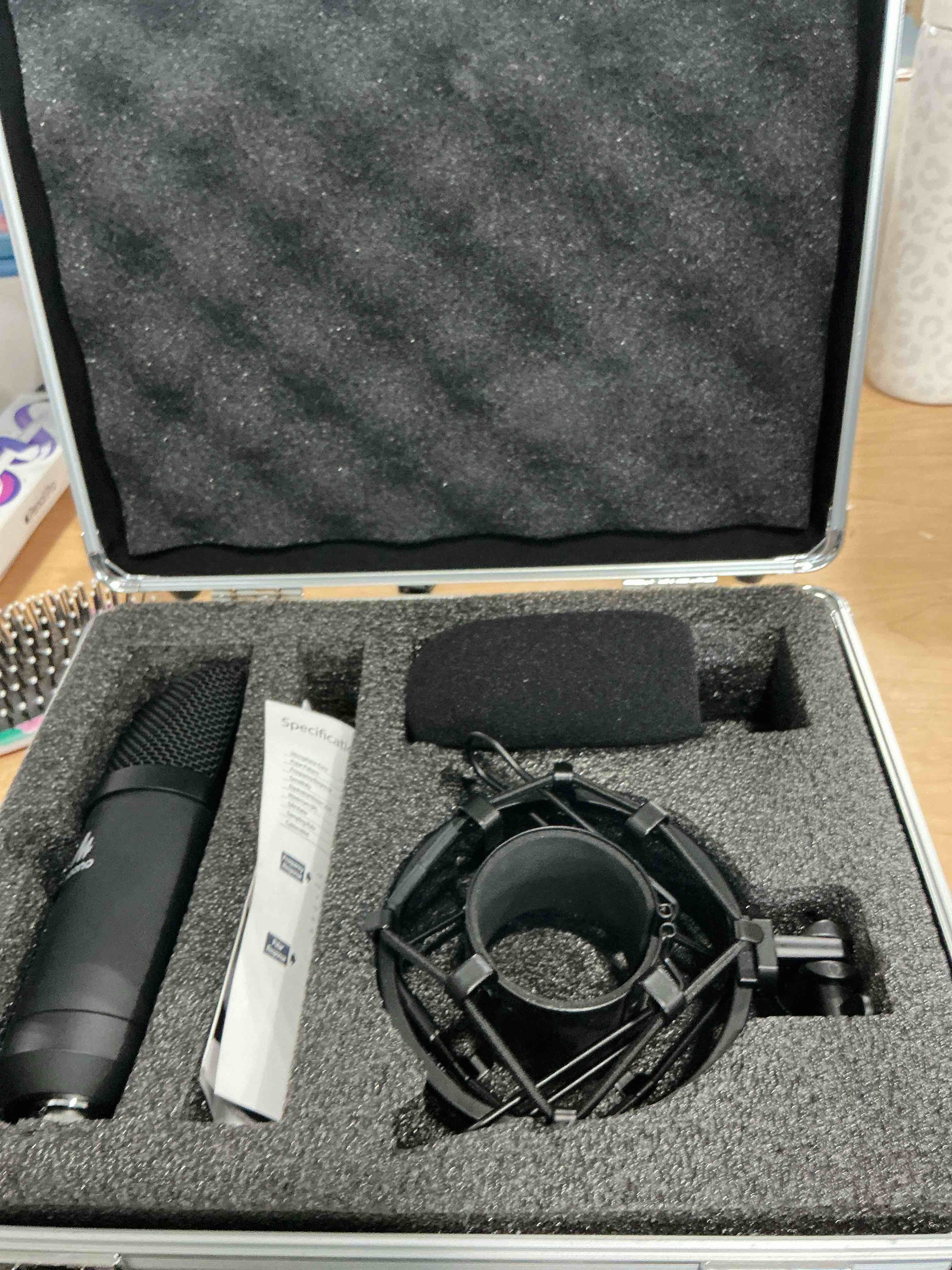 https://s3.amazonaws.com/lotting-images-prod/NonstopDeals/PNK4918940_1779819037671.jpeg