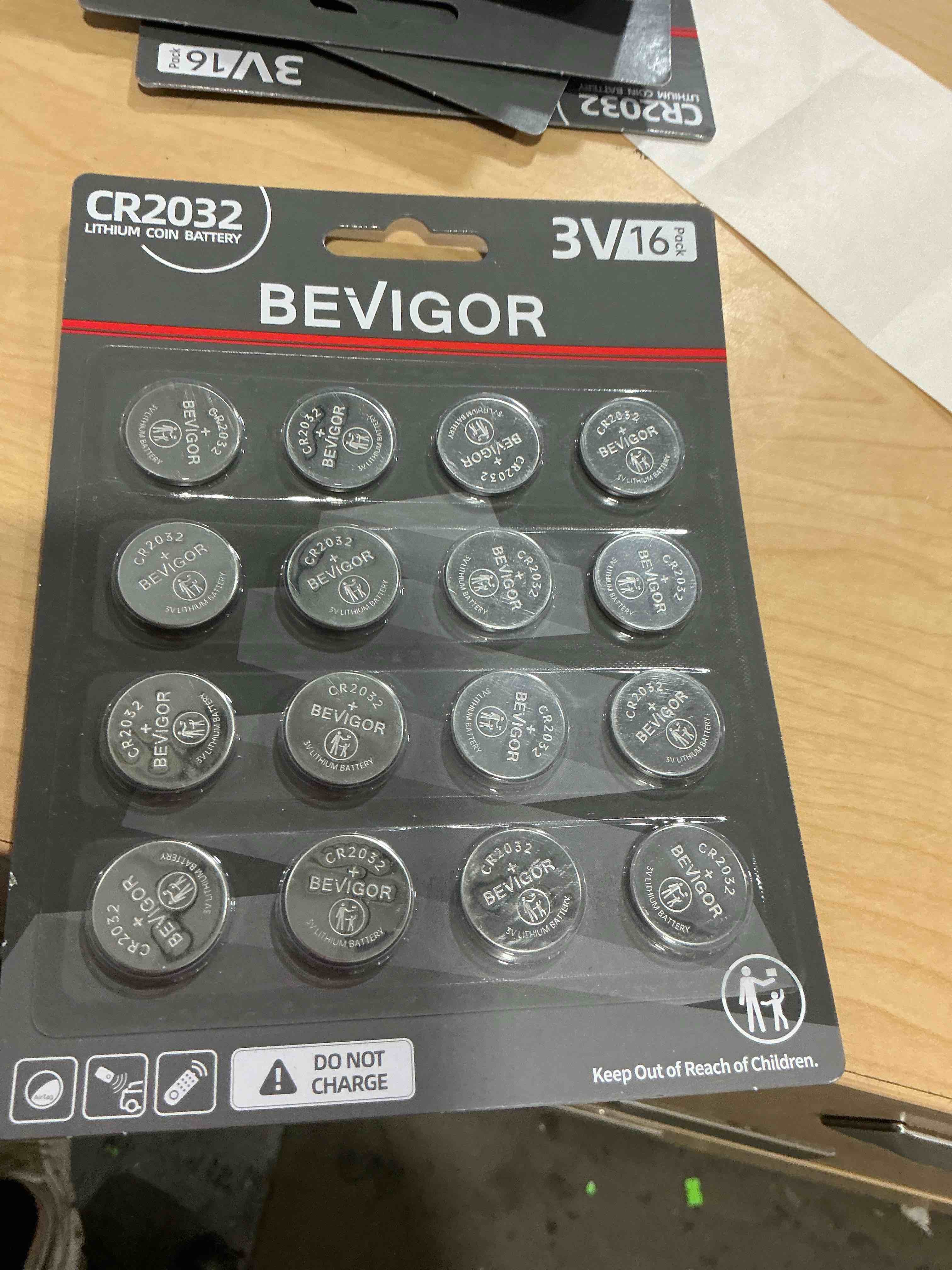 Condition photo showing New/Like New for bevigor 2032 battery compatible with airtag cr2032 lithium 3v coin battery for child safety, suitable for key fobs, smart sensors, scales, candles and more (cr2032-16p)