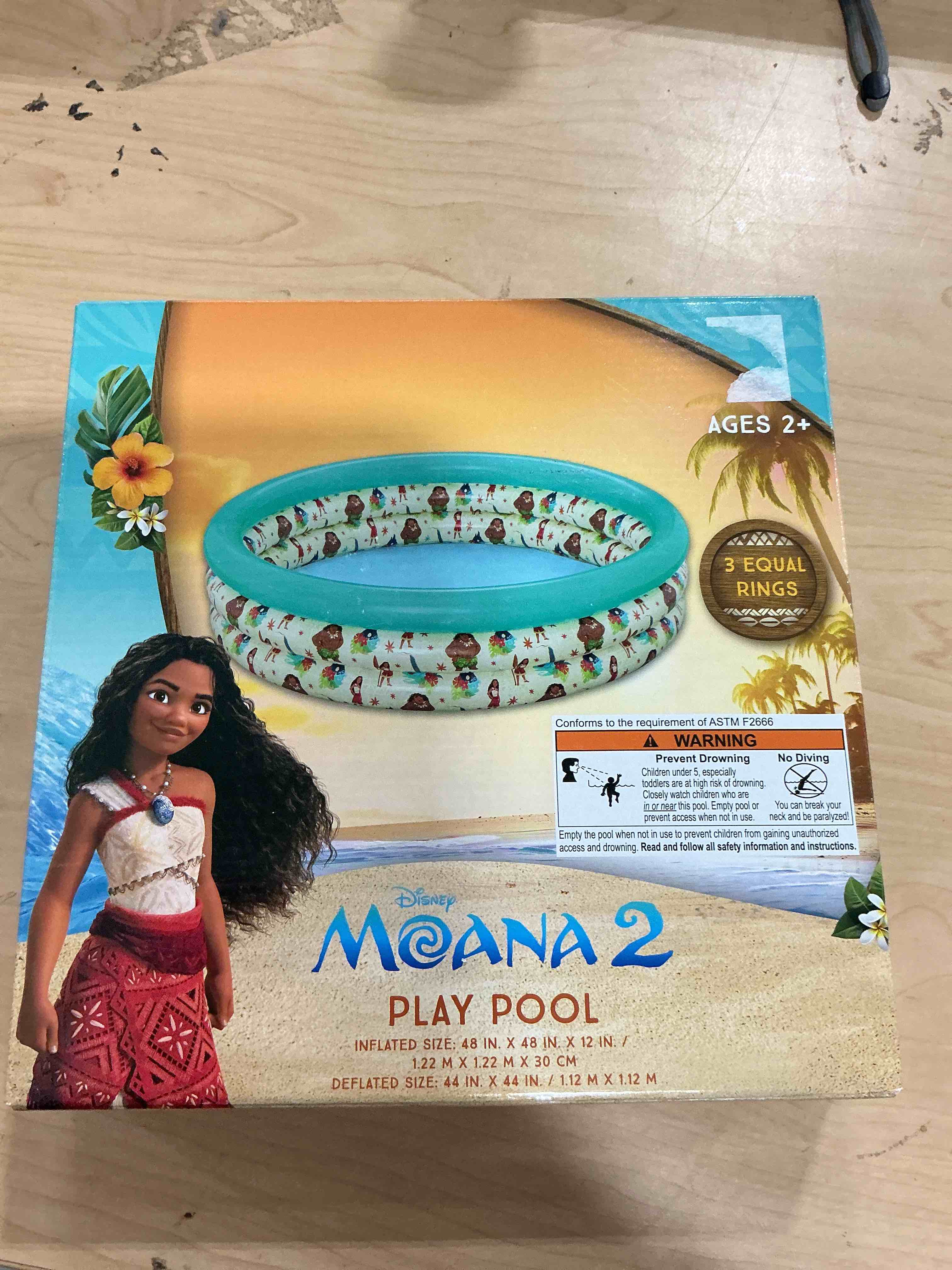 Condition photo showing New/Like New for disney’s moana 2 play pool