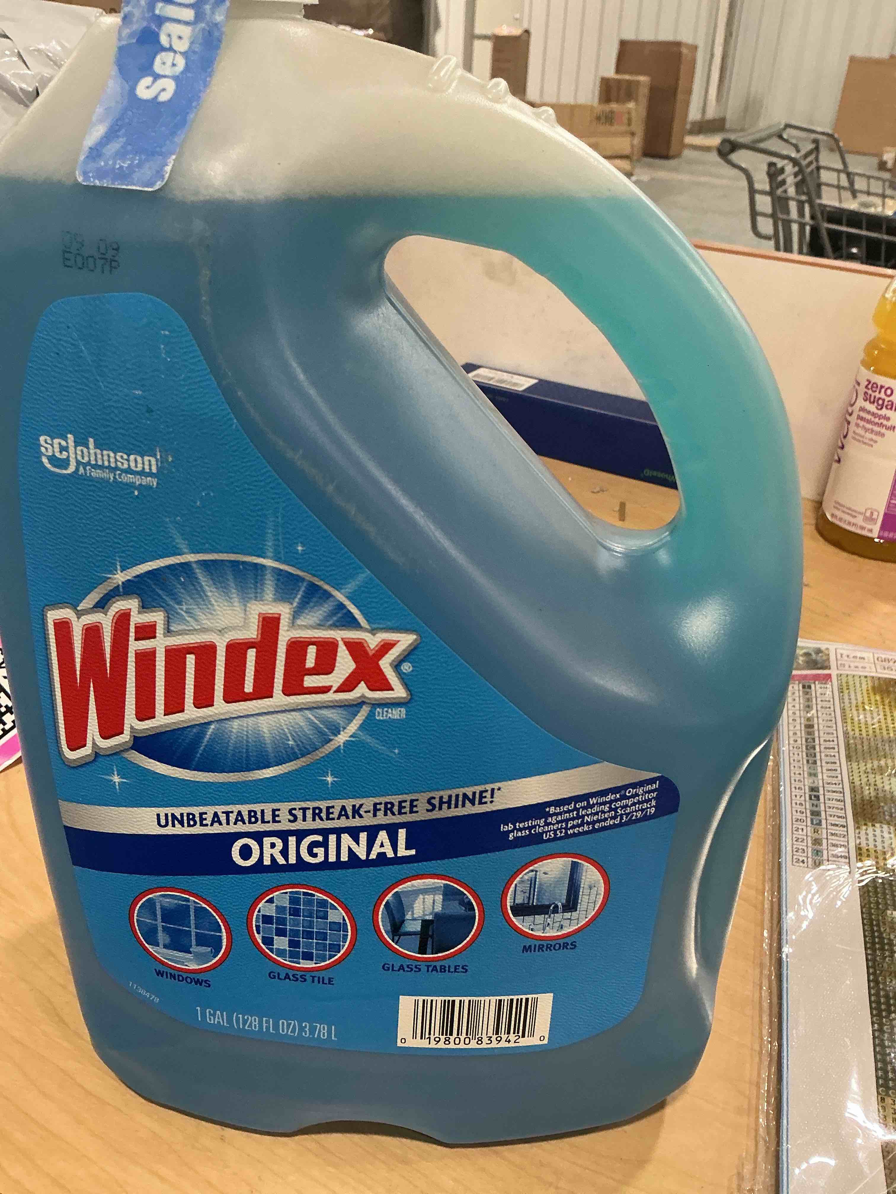 Condition photo showing New/Like New for windex original glass & more cleaner trigger spray 946ml/1 qt 