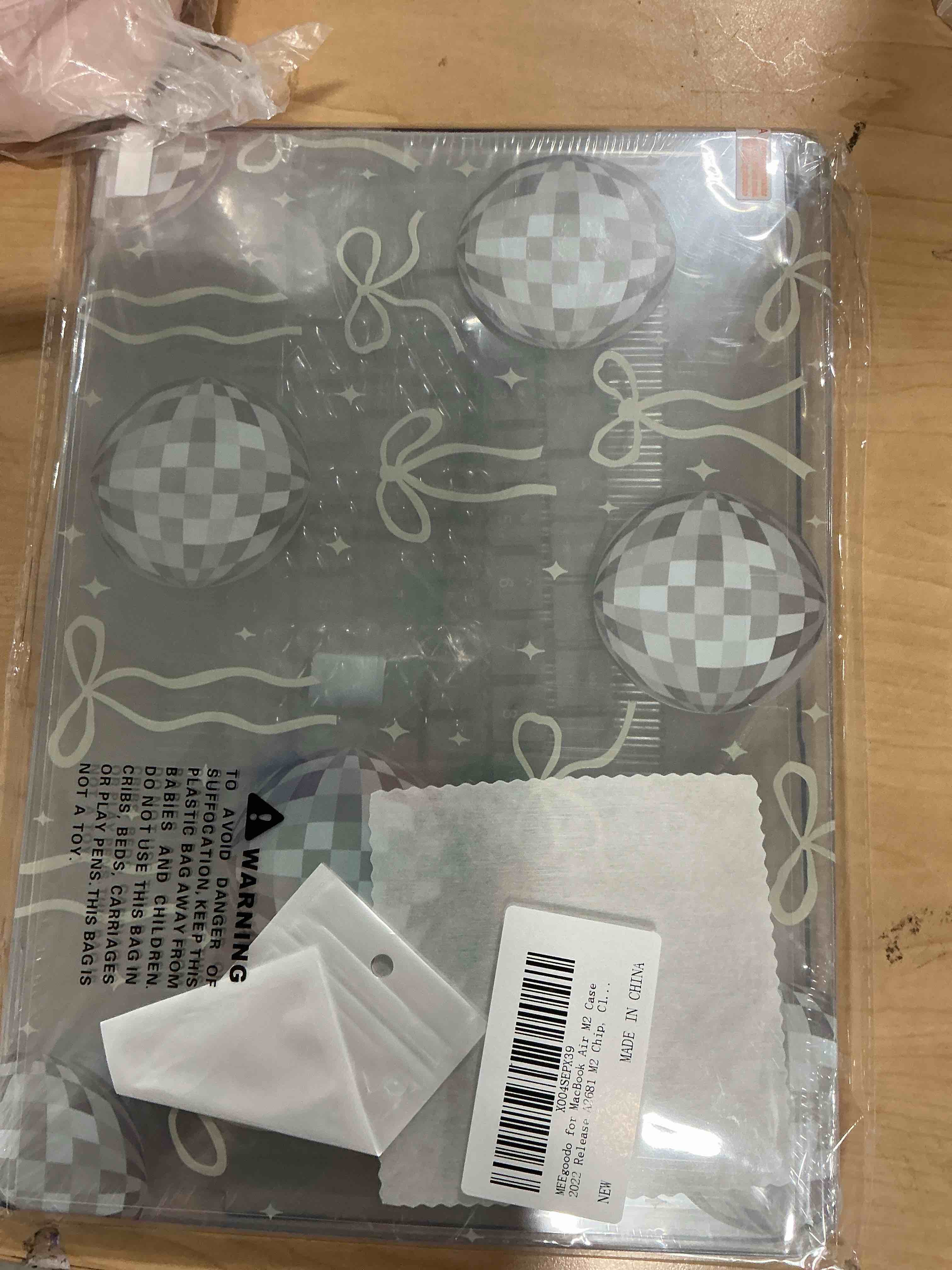 Condition photo showing Brand New for meegoodo case for m5/m4/m3/m2 macbook air 13.6 inch 2026 2025 2024 2022, fit model a3449/a3240/a3113/a2681, case compatible with macbook air 13 inch, art painted flowers look at photor for design