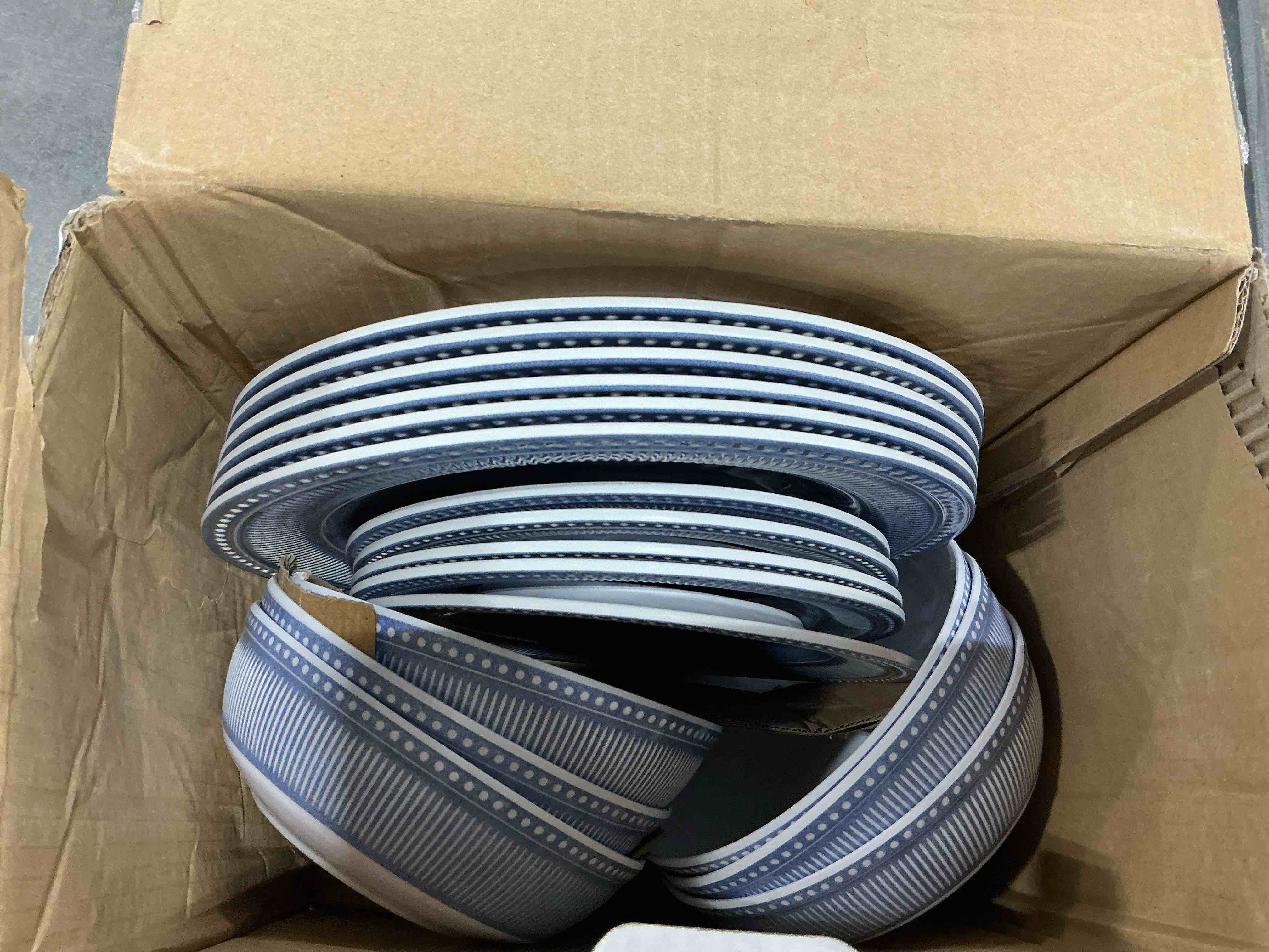 https://s3.amazonaws.com/lotting-images-prod/NonstopDeals/PNK4922101_1777569944657.jpeg
