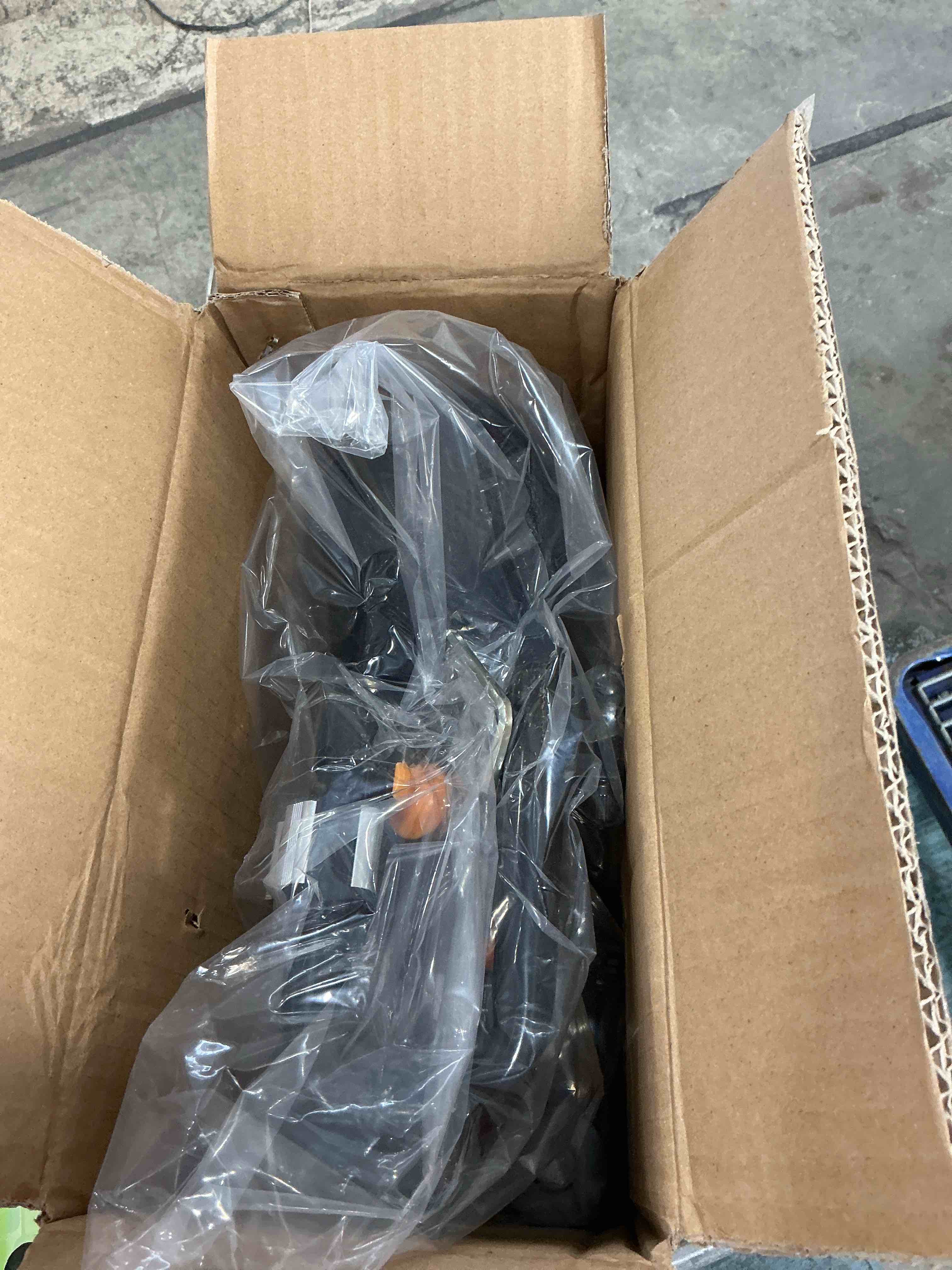 https://s3.amazonaws.com/lotting-images-prod/NonstopDeals/PNK4922184_1777581094042.jpeg