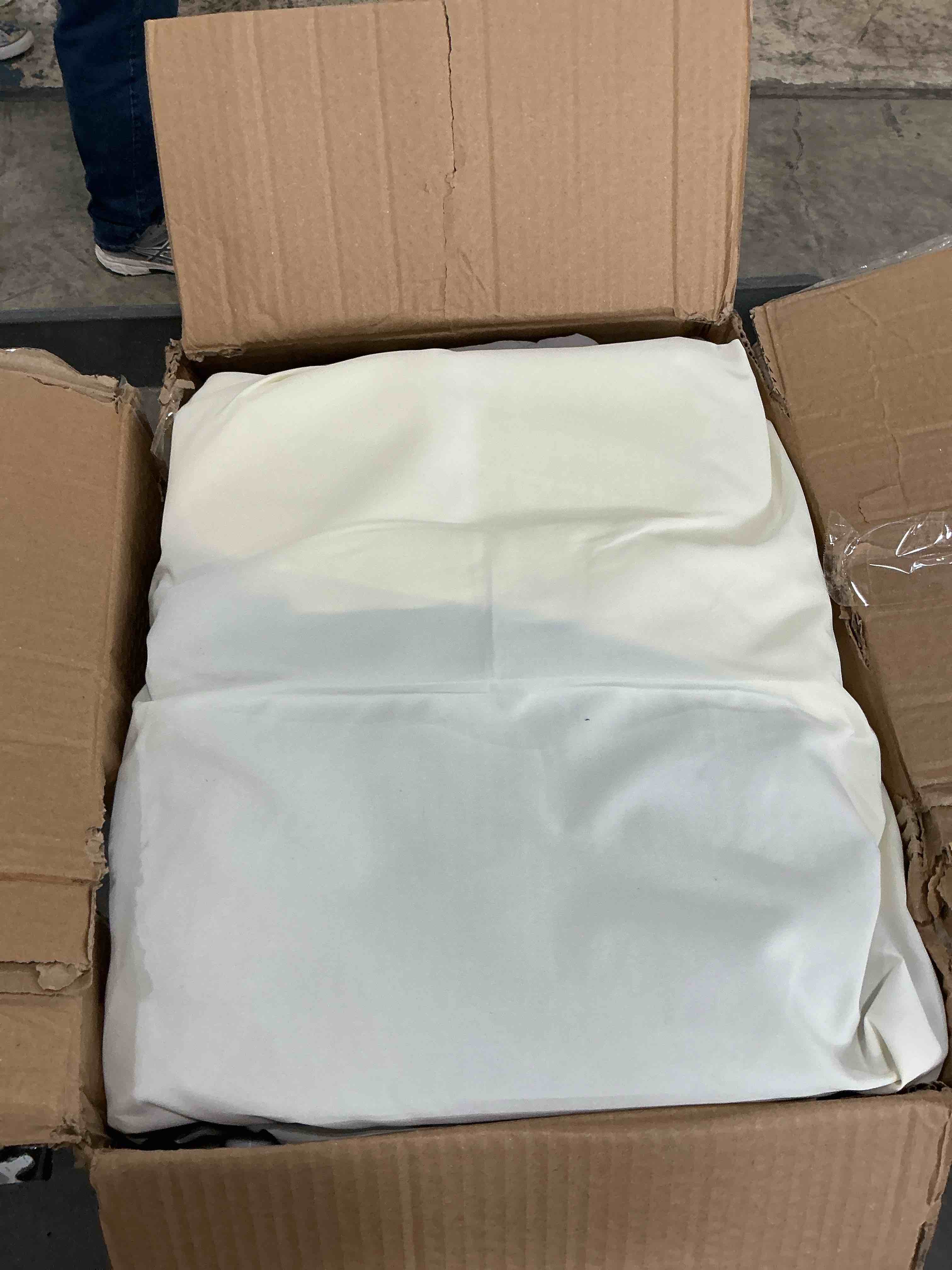 https://s3.amazonaws.com/lotting-images-prod/NonstopDeals/PNK4922286_1777584011683.jpeg