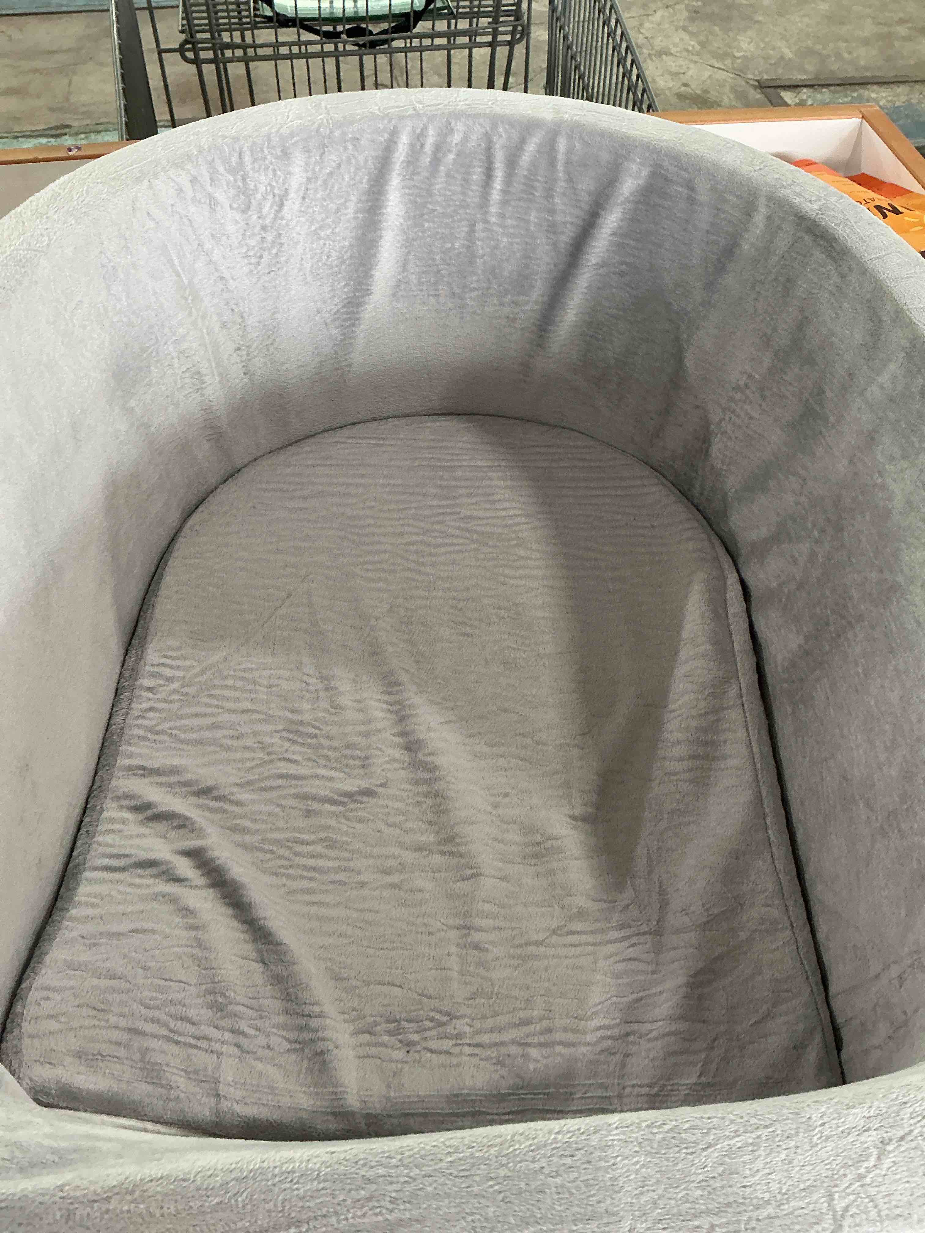 https://s3.amazonaws.com/lotting-images-prod/NonstopDeals/PNK4922336_1777649276757.jpeg
