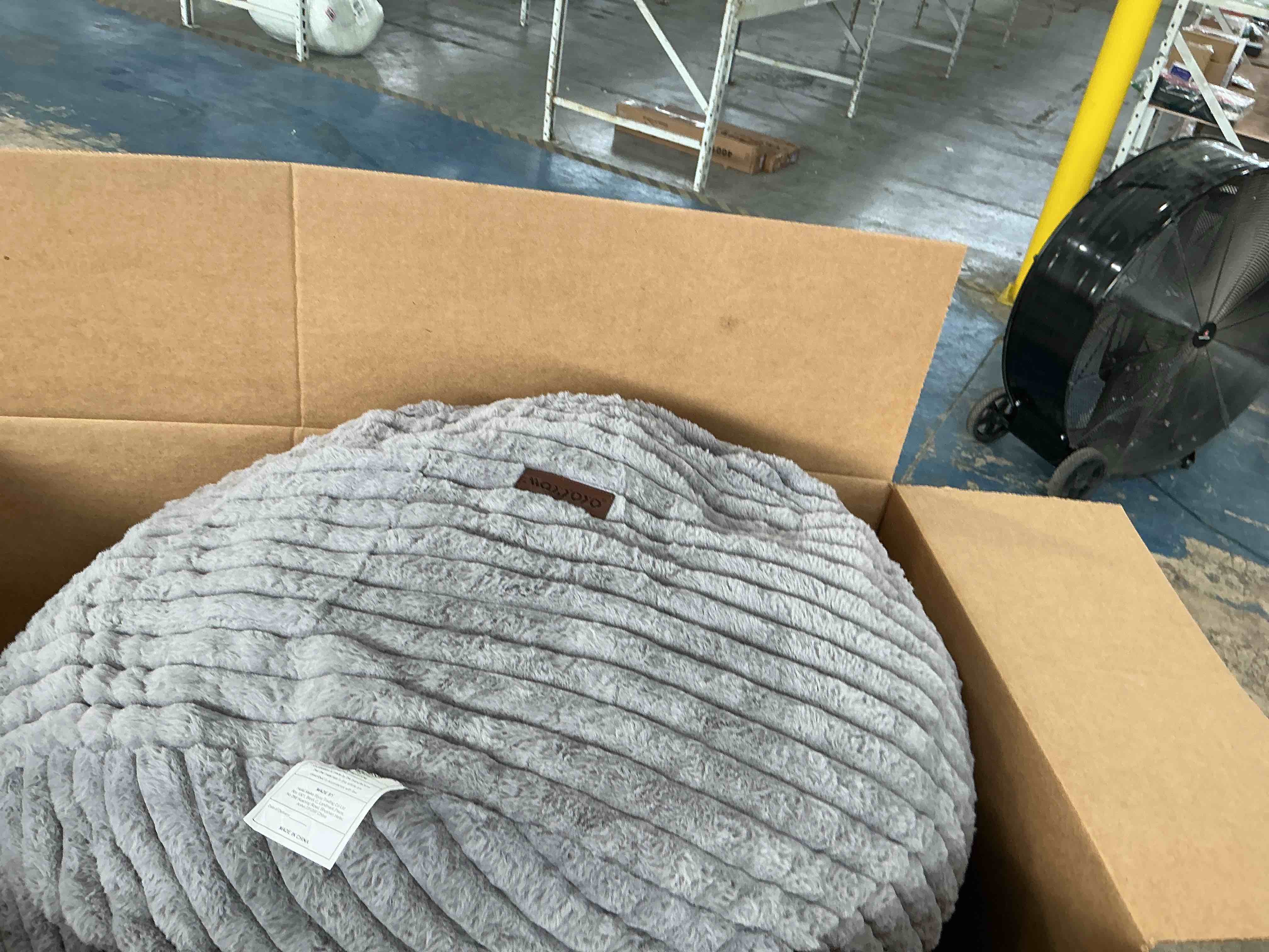 https://s3.amazonaws.com/lotting-images-prod/NonstopDeals/PNK4922518_1777663801417.jpeg
