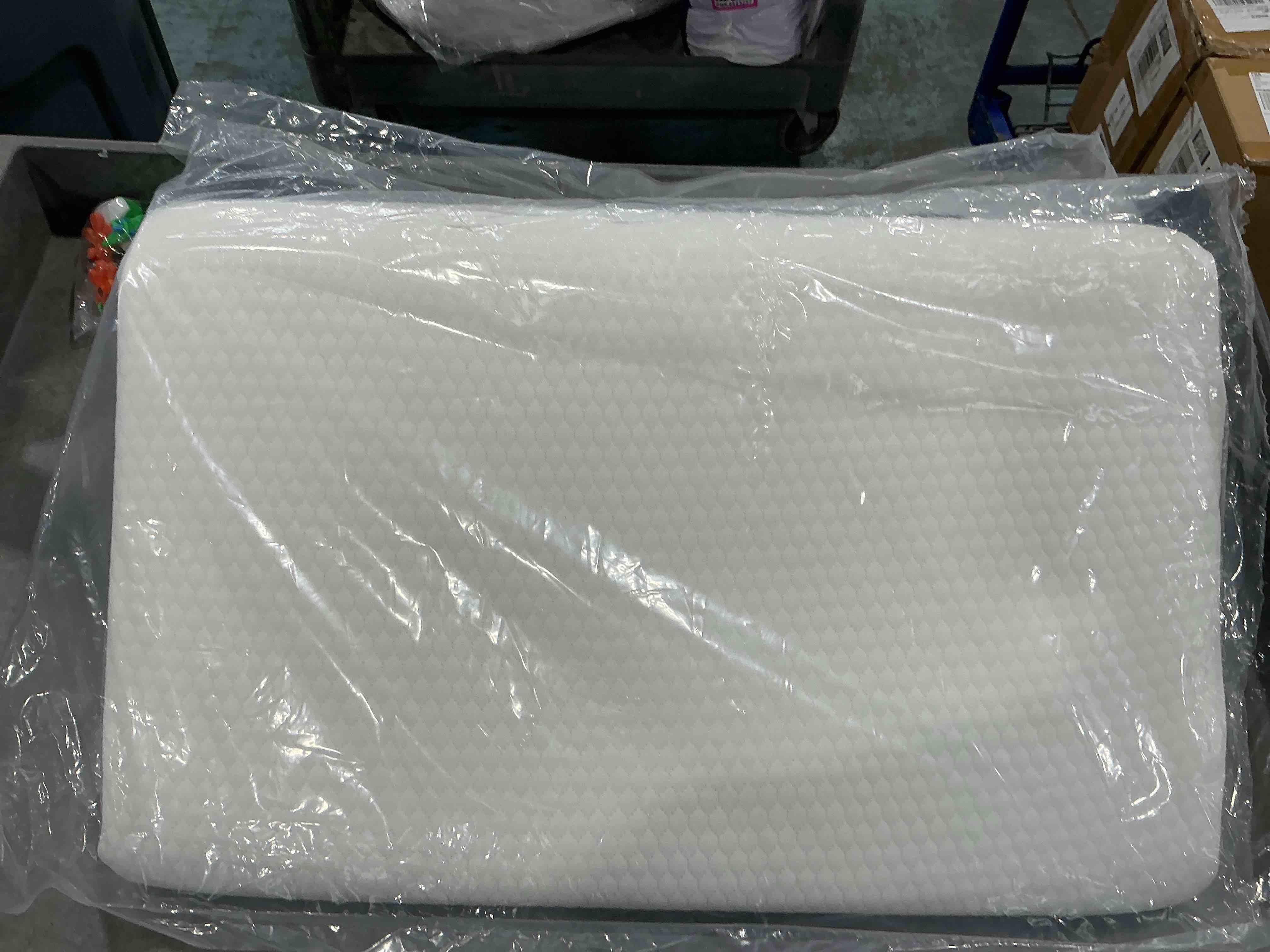 Condition photo showing New/Like New for bedluxe wedge pillow, 10 inch bed wedge pillow for headboard, pillow wedge for acid reflux relief, sleeping, back pain relief, snoring, triangle pillow wedge, white/grey 24*24*10 inch white grey