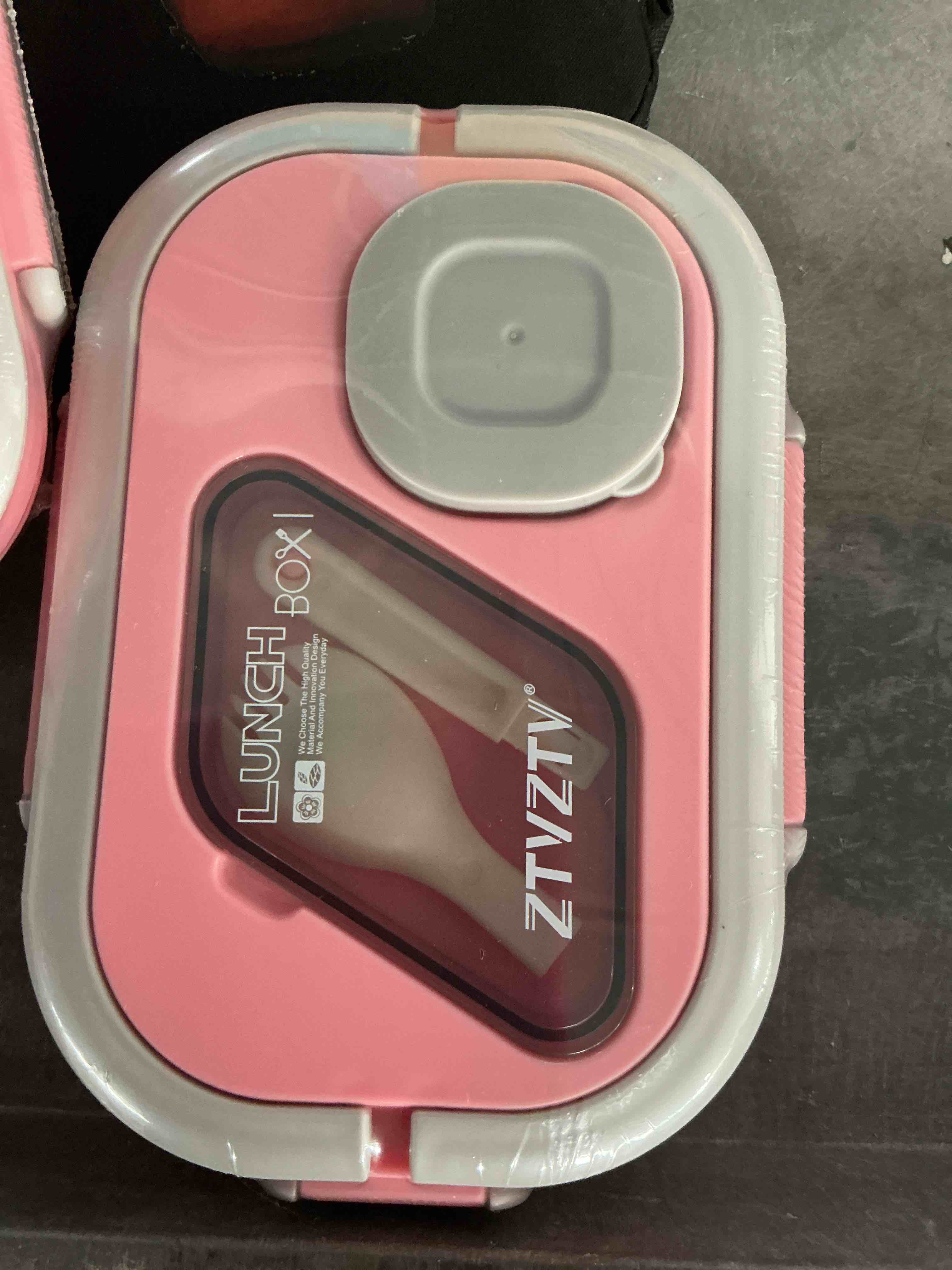 Condition photo showing New/Like New for bento box adult lunch box, containers for adults men women with 4 compartments, lunchable food container with utensils, sauce jar, muffin liners, 40 oz/5 cup, microwave & dishwasher safe, brown